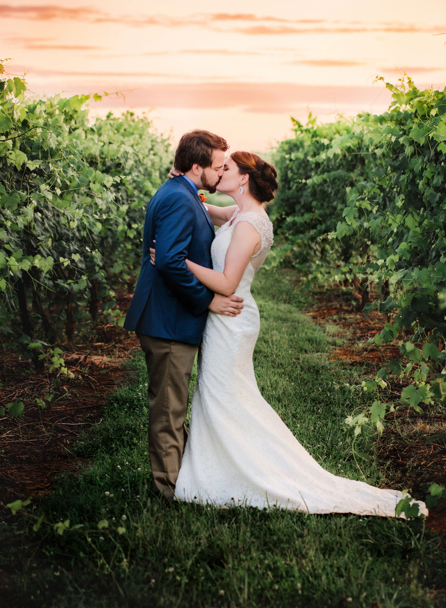bride-and-groom-portrait-sunset-VA-winery-wedding-melissa-bliss-photography-norfolk-wedding-photographer.jpg