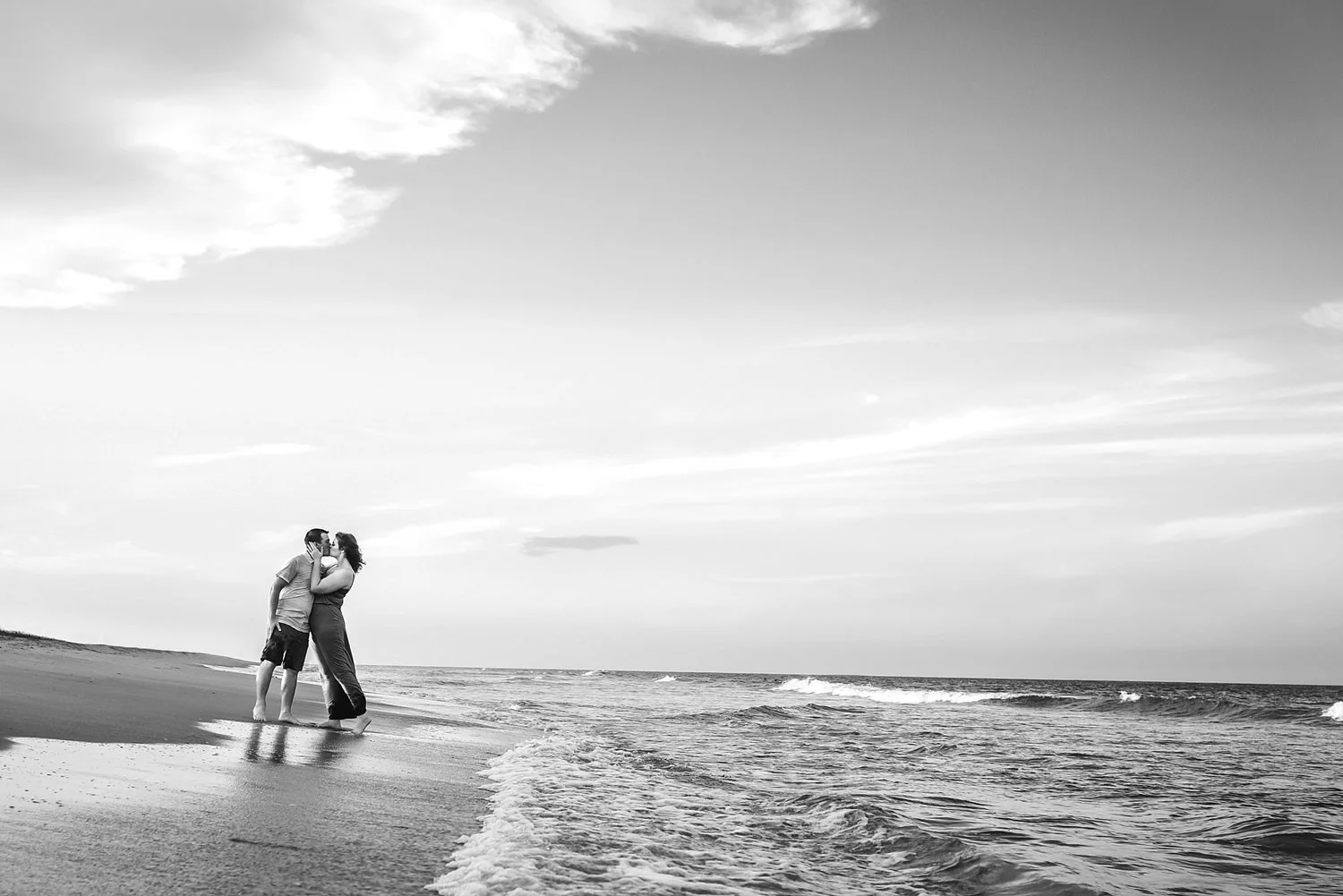 virginia-beach-engagment-pictures-melissa-bliss-photography.jpg
