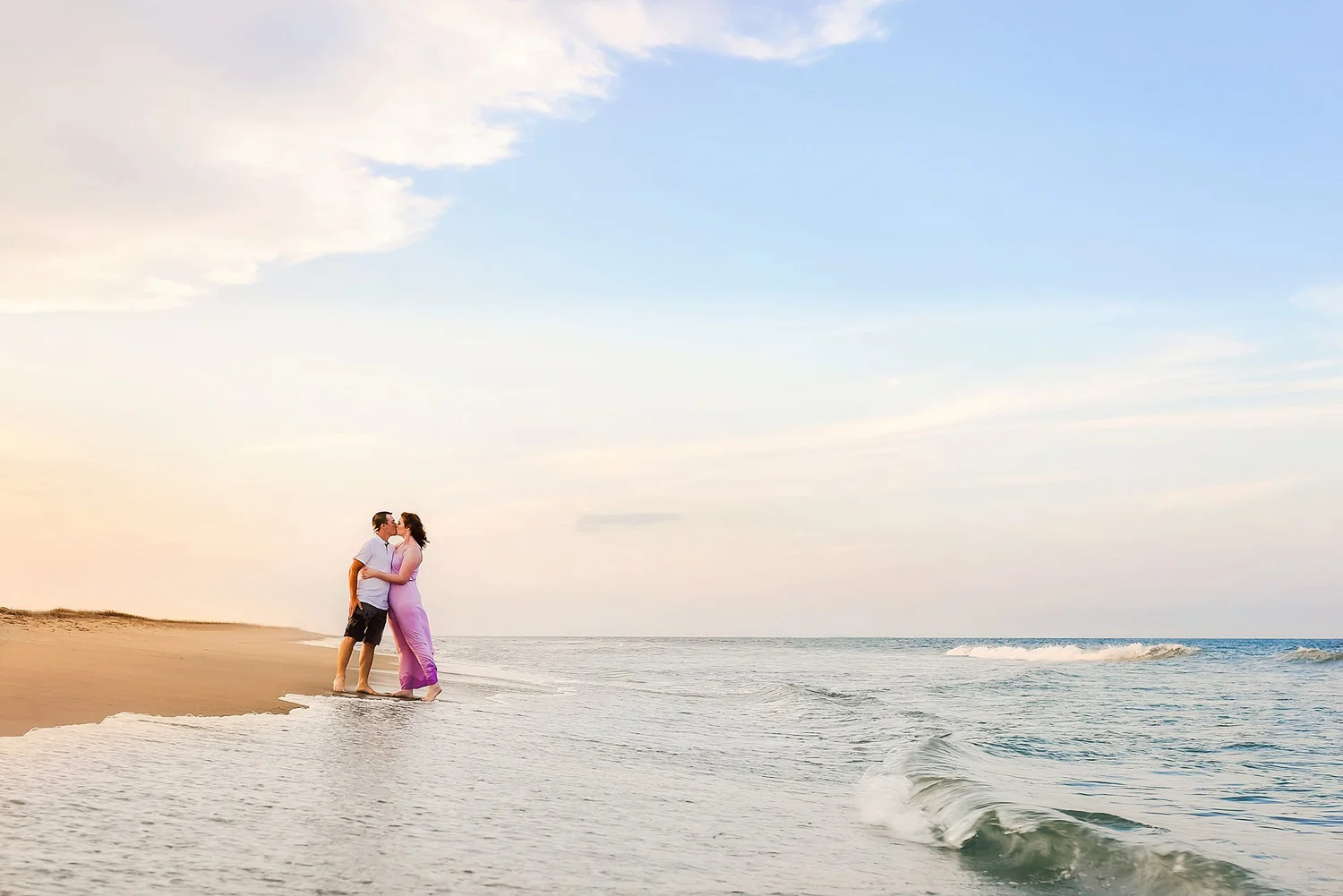 couple-on-the-beach-melissa-bliss-photography-va-beach.jpg