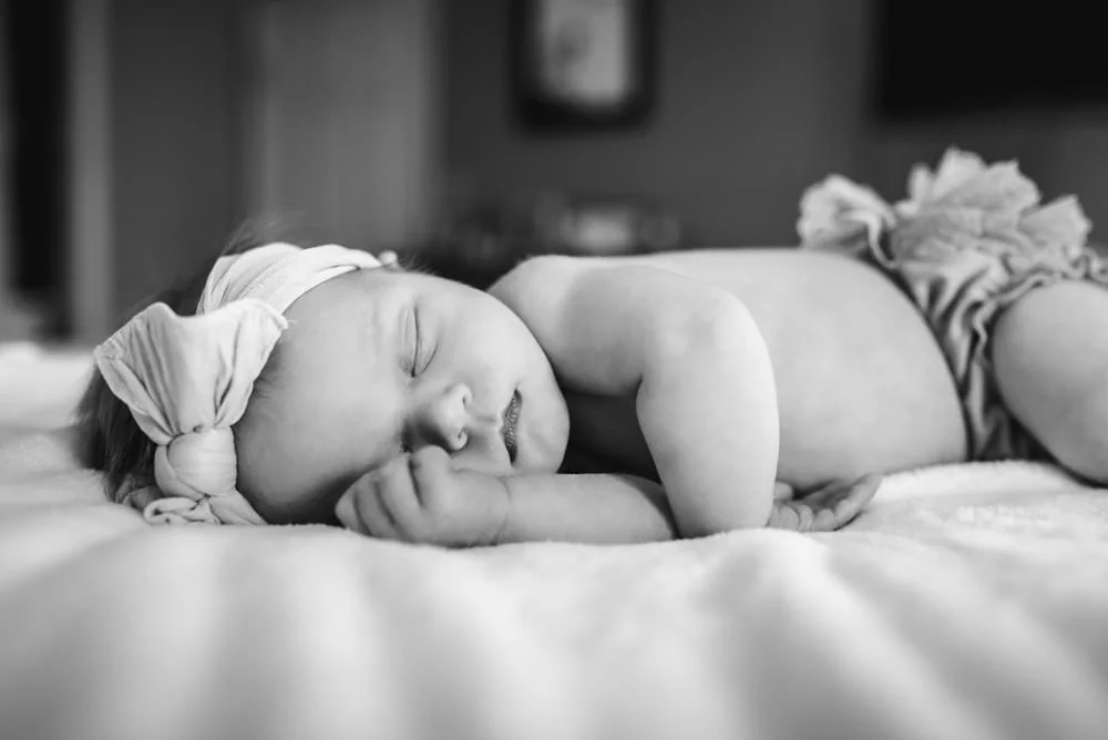 virginia-beach-newborn-lifestyle-photos-melissa-bliss-photography.jpg