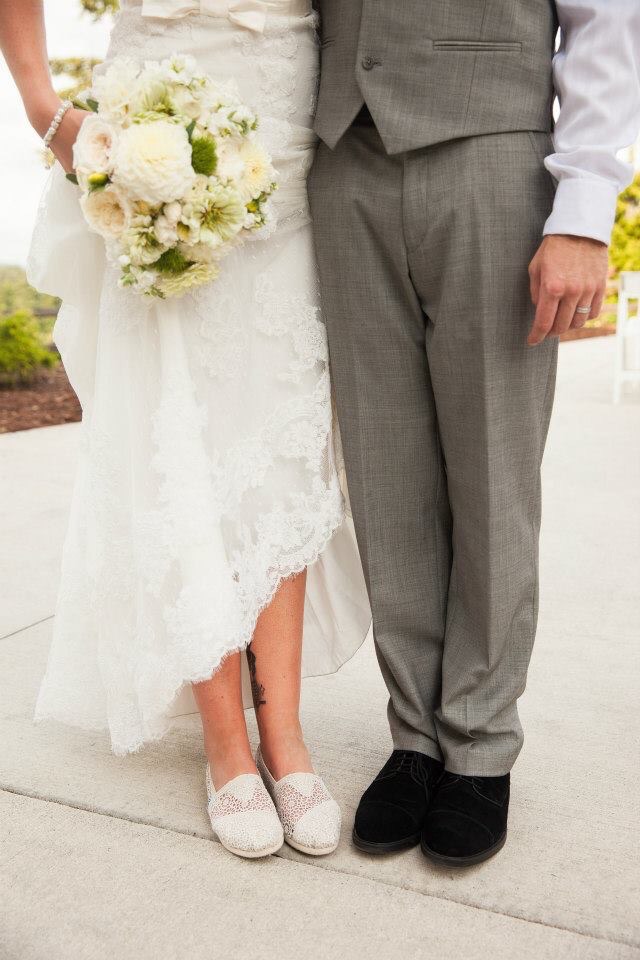 "So lucky to have had Janell as the wedding coordinator for our son's wedding. She went above and beyond and left no stone unturned, even down to having coins available for street parking. Her professionalism was all encompassing and I would highly recommend her." - Carol (Mother of the Groom, 2015) "Janell was unbelievably helpful in my wedding planning, even from 1,200 miles away! She was available for multiple phone calls, guiding me through the whole planning process. Our wedding day was flawless, as far as I know! After giving her my centerpieces with an idea of how I wanted them set up with the flowers we showed up to the venue and everything was perfect, just as I imagined it! Janell was there from start to finish, helping with details and keeping me calm. I could not have done it without her!" - Kelsey (Bride, 2014)