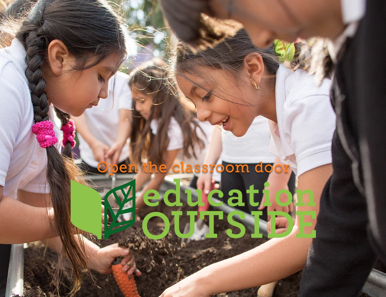 EDUCATION OUTSIDE HAS PUT TOGETHER A GREAT VIDEO HIGHLIGHTING SEVERAL OF THE SFUSD'S GREEN SCHOOLYARDS May 8, 2017 – Education Outside , a wonderful and inspiring organization working with 47 full-time AmeriCorps members, helps many of SF's public schools teach students about science and the environment in green schoolyards . They have put together a video that highlights their work and many of the outdoor classrooms that we have designed including Glen Park, Lafayette, and Sherman Elementary schools. Learn more about the green schoolyards that we have built here! 