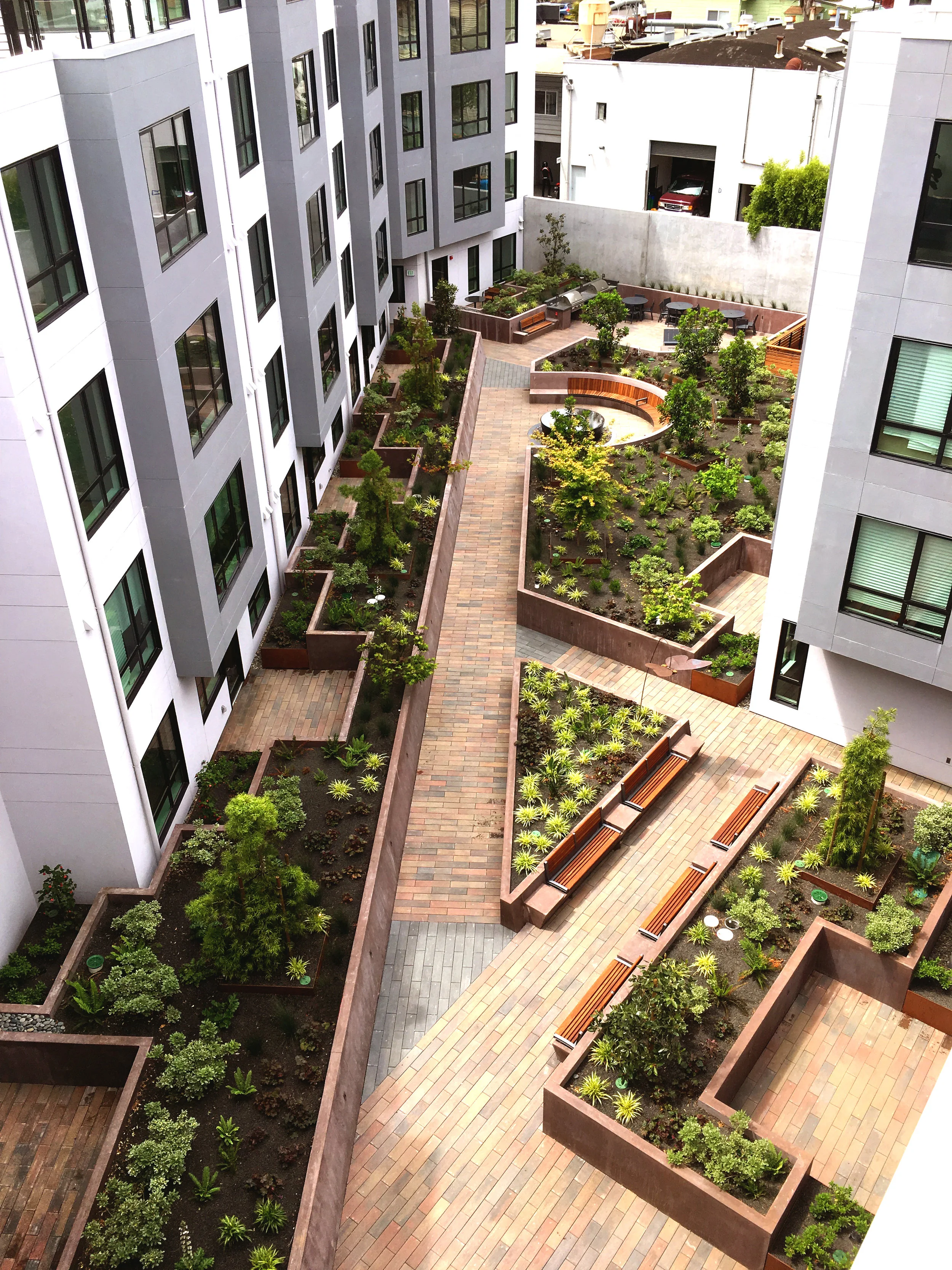 645 Texas Courtyard_edited_fromJeff.jpg
