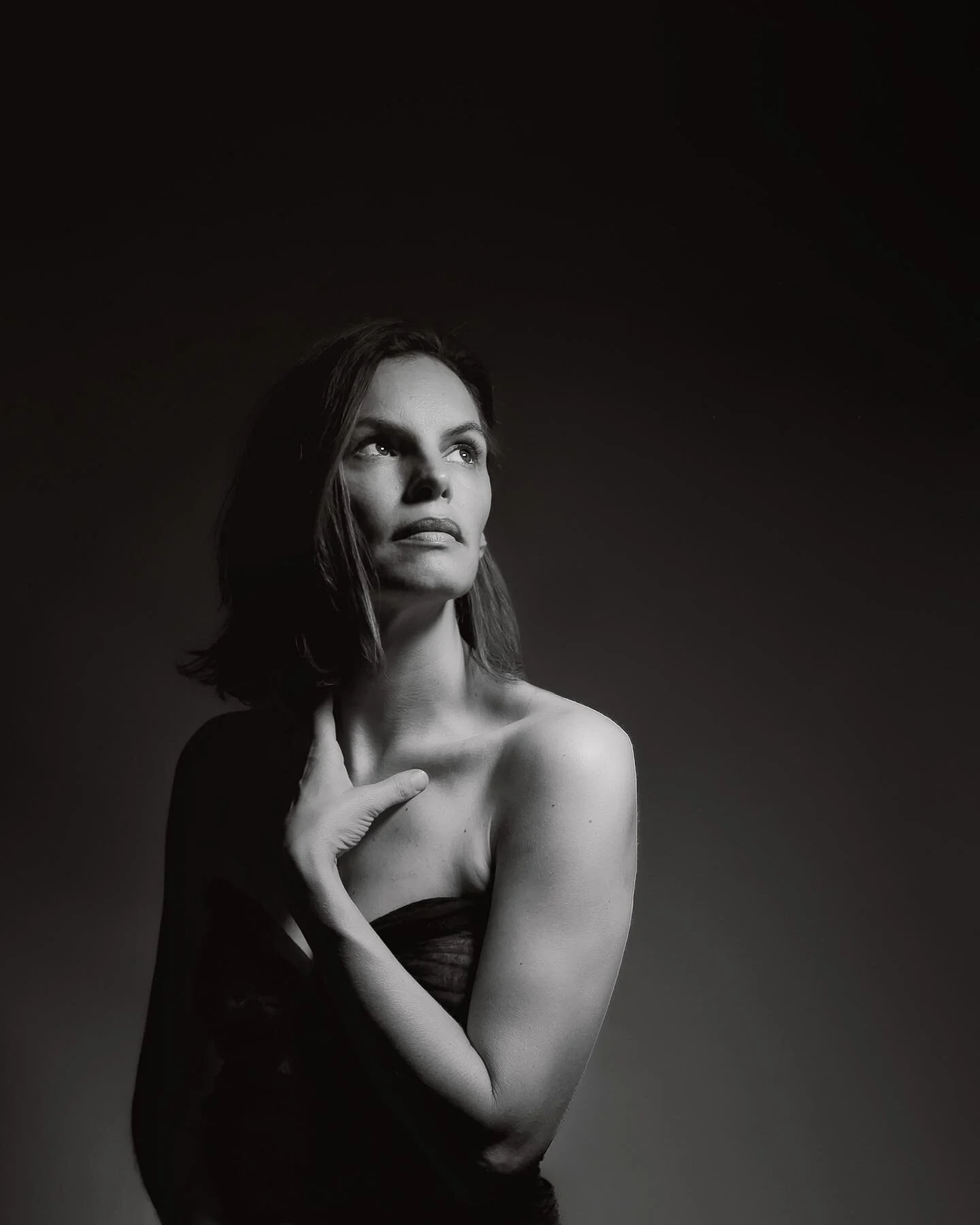 Playing with some continuous video lighting today in my studio and I kind of dig this old Hollywood vibe that&rsquo;s going on here.

I&rsquo;ve got to tell you, learning new skills and techniques, after doing things &lsquo;your way&rsquo; for almost