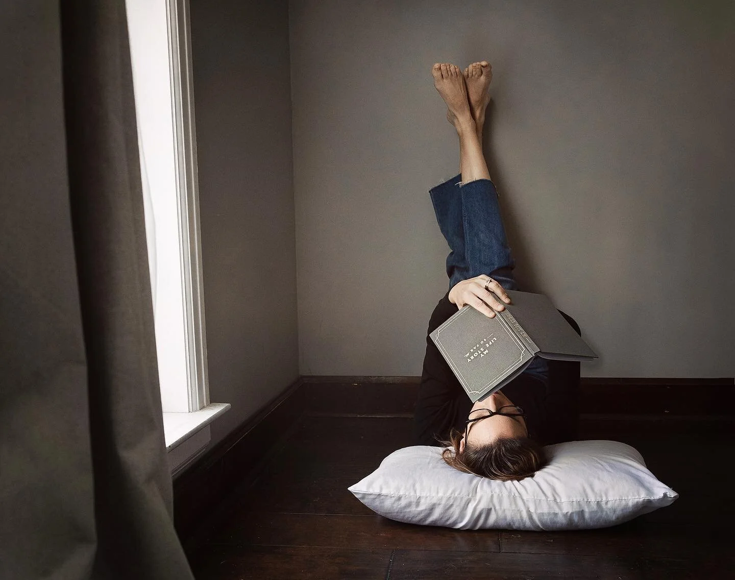 Just turn the page to change your story. 

#SelfishGrace #selfportrait #selfportraitphotography #selfportraitphotographer #artists_untethered #selfportraits_on_fire #conceptphotography #photographer #model #muse #clickcommunity #cps_concepttocreation