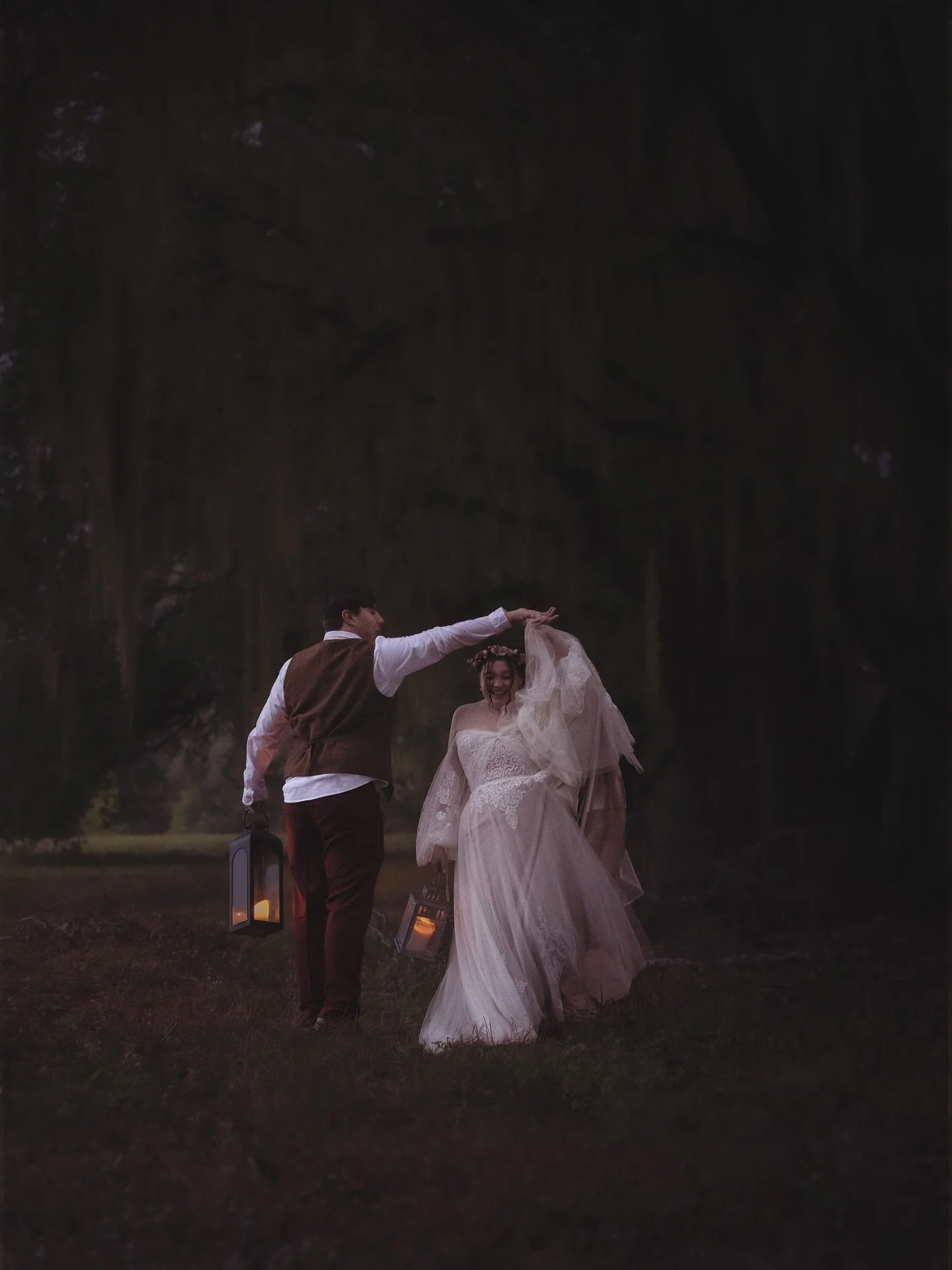 There is nothing more magical than true love&hellip;

I was so incredibly honored to capture these images at my last wedding of 2025. 

@_meghan.bee_