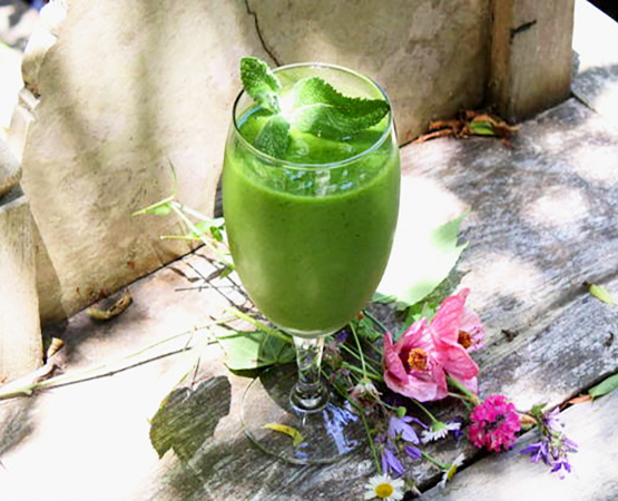 Tropical Green Smoothie