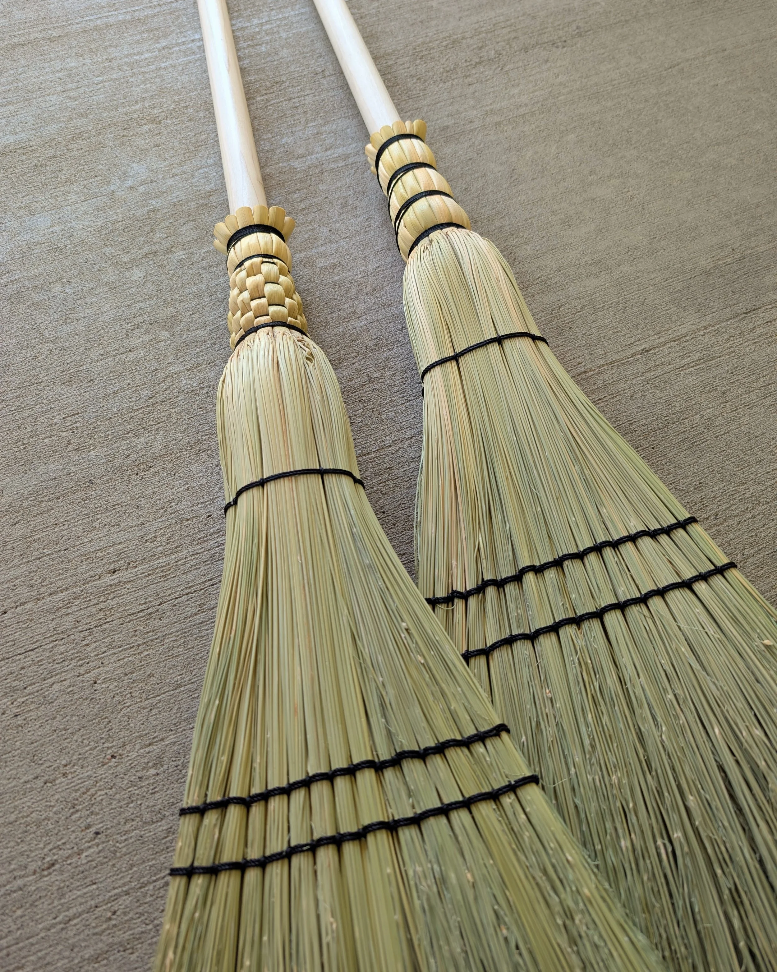 Sweeper Broom 4 Wyrd Willow.jpg
