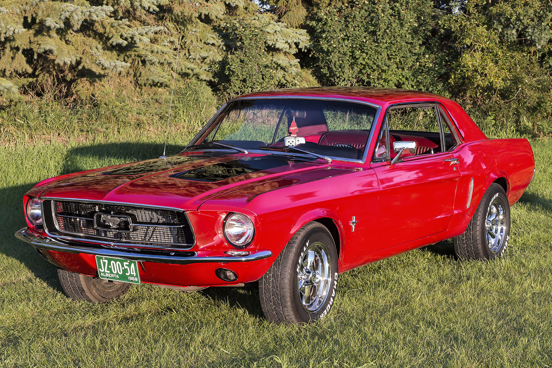   1968 Ford Mustang Coupe   Originally a 289 2-barrel car, recently upgraded to a 4-barrel high performance carb.&nbsp; Originally sold Winnipeg.&nbsp; This car is locally owned and you will see it at many Just Kruzin events throughout the year. 