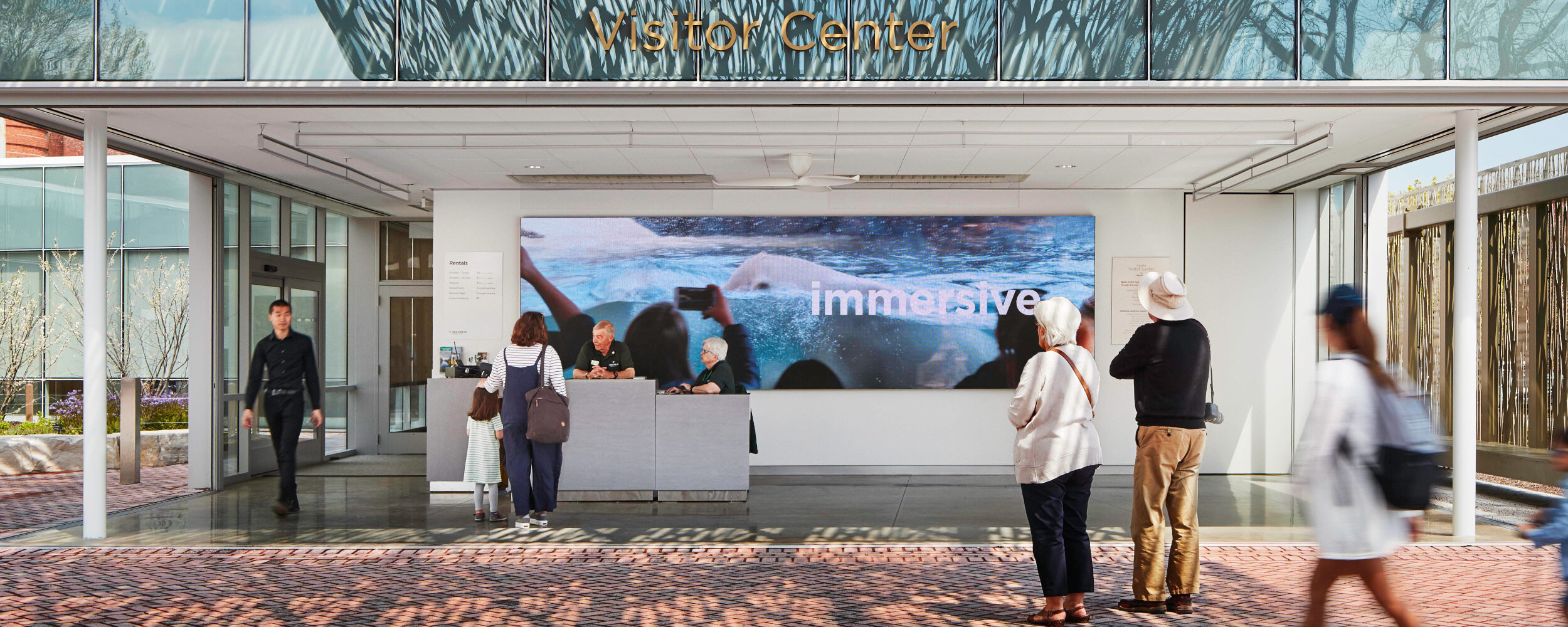 banner_lpz_visitors_center.jpg