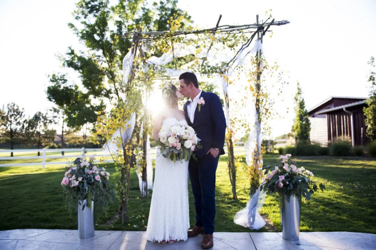 Panny and Erik's Lush Romantic Wedding at the Barn at Raccoon Creek