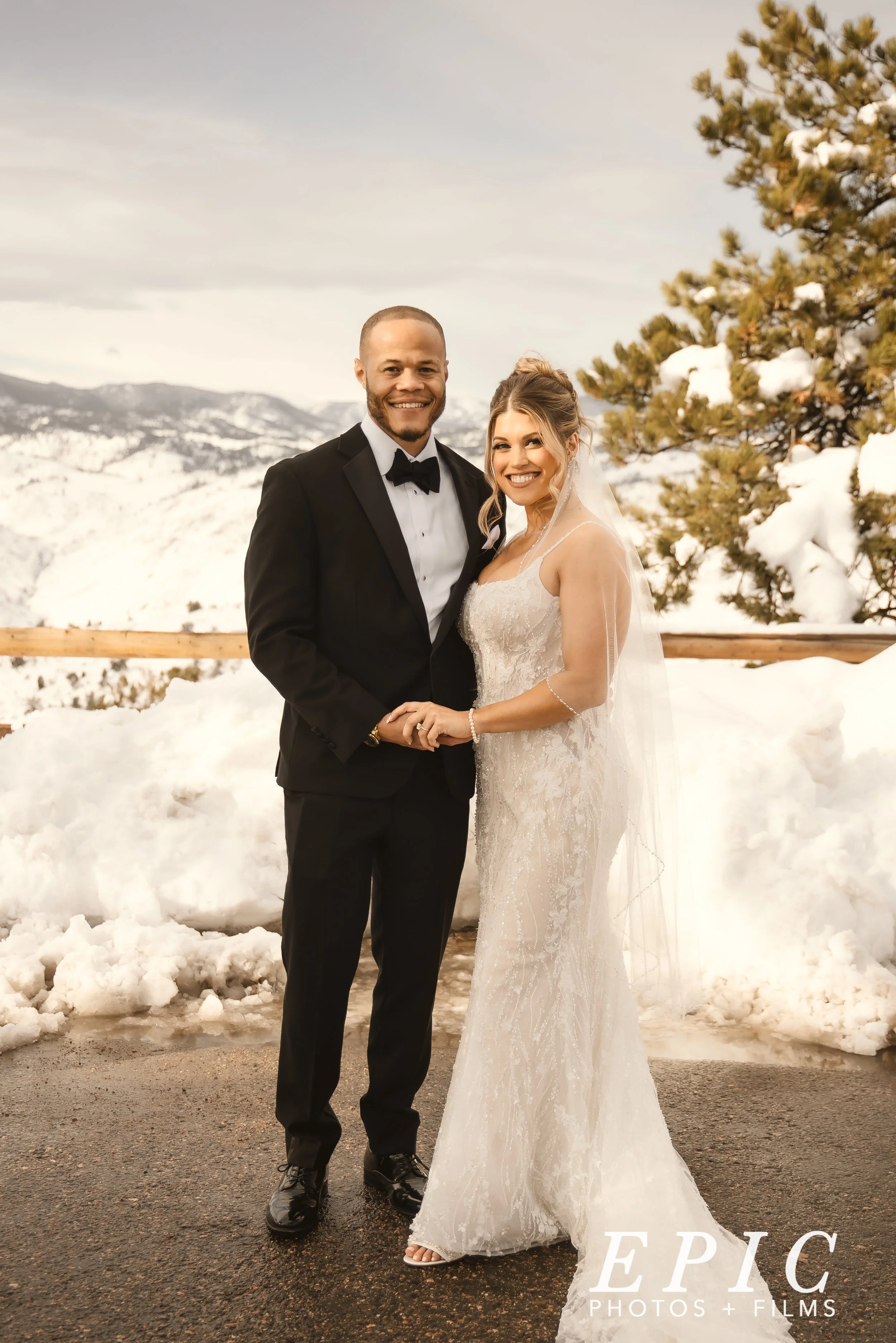Colorado Winter Wedding at Mount Vernon Canyon Club