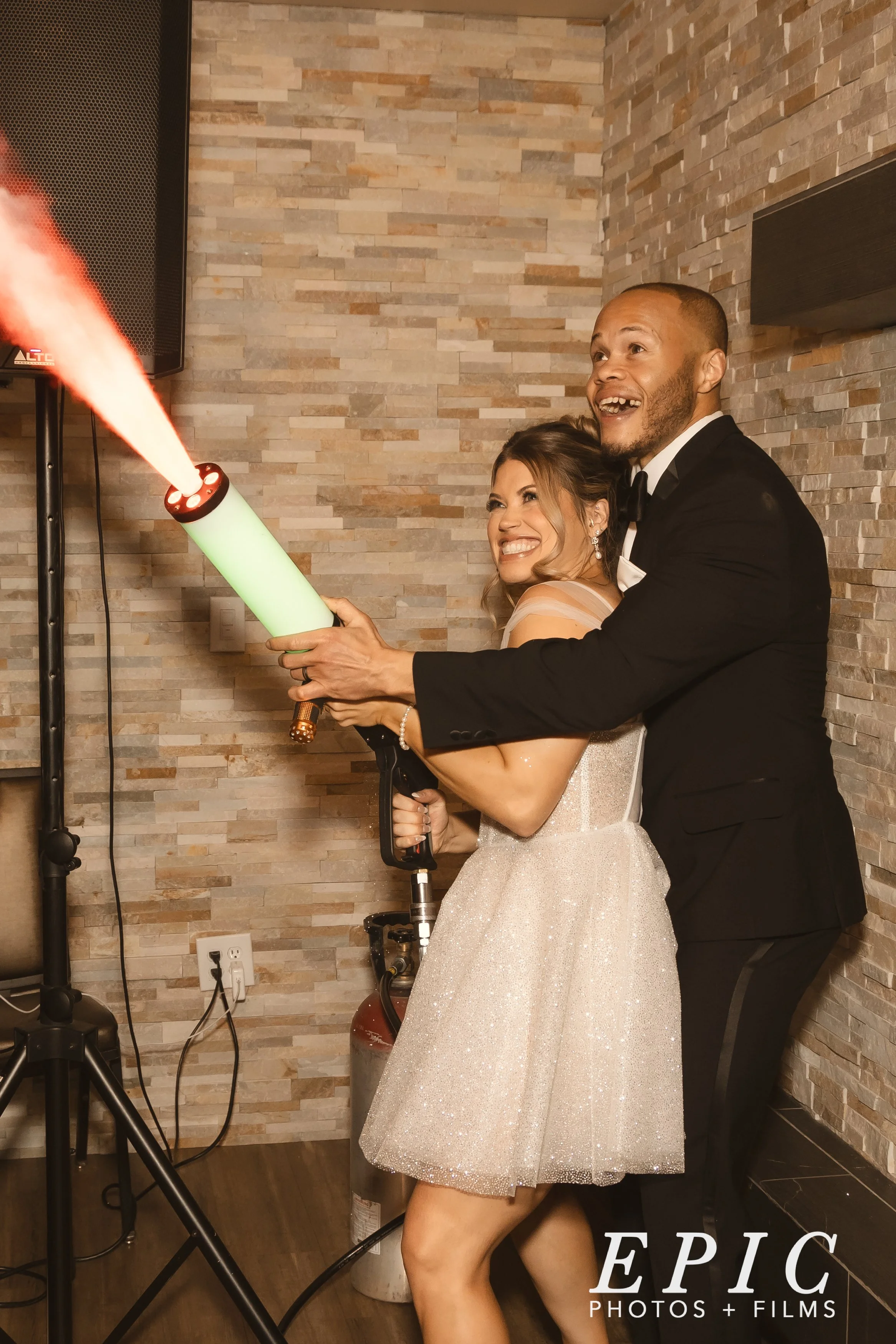 Mount Vernon Canyon Club Wedding Planner