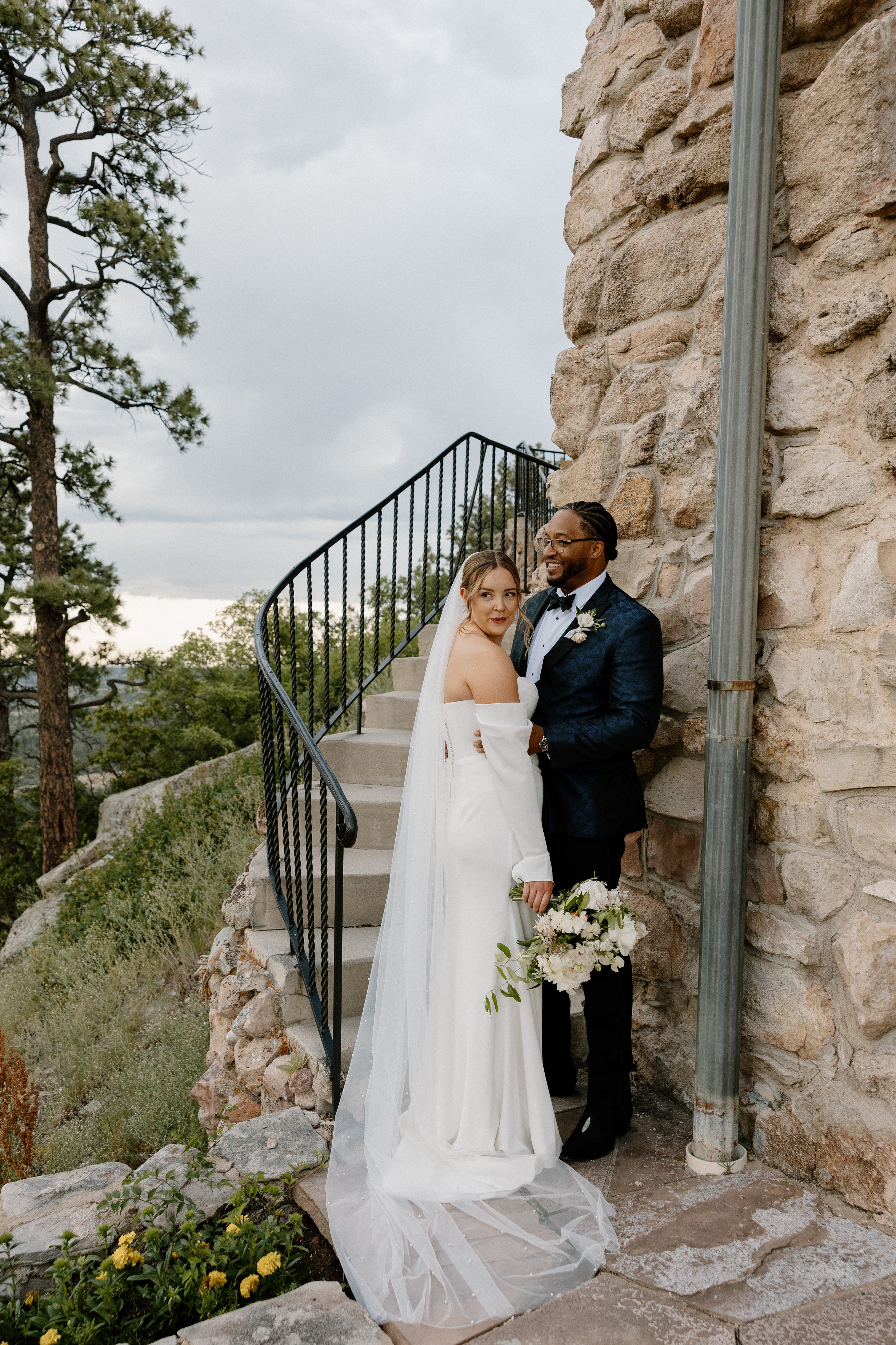 Classy Summer Wedding at Cherokee Ranch &amp; Castle