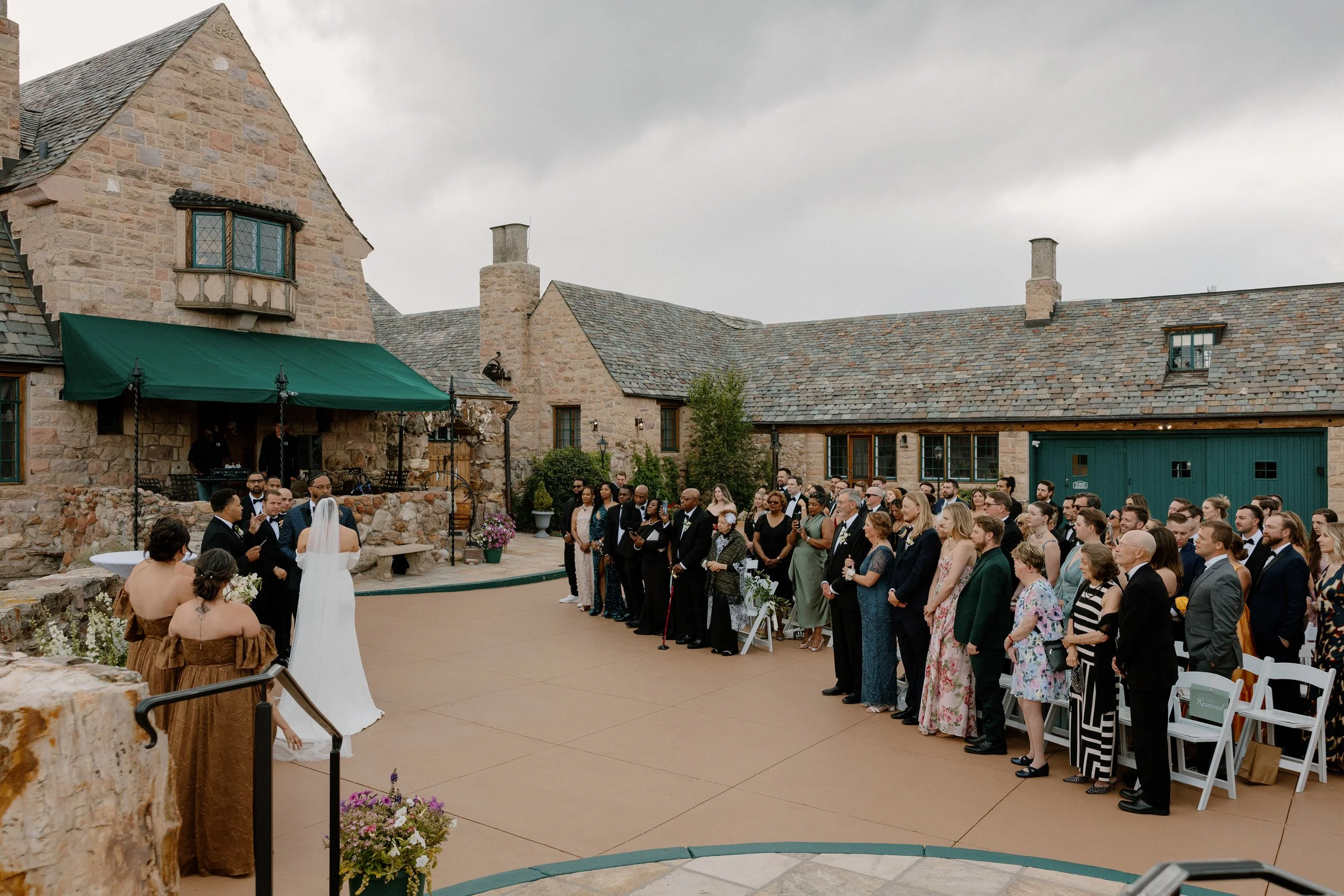Cherokee Ranch &amp; Castle Wedding Planner