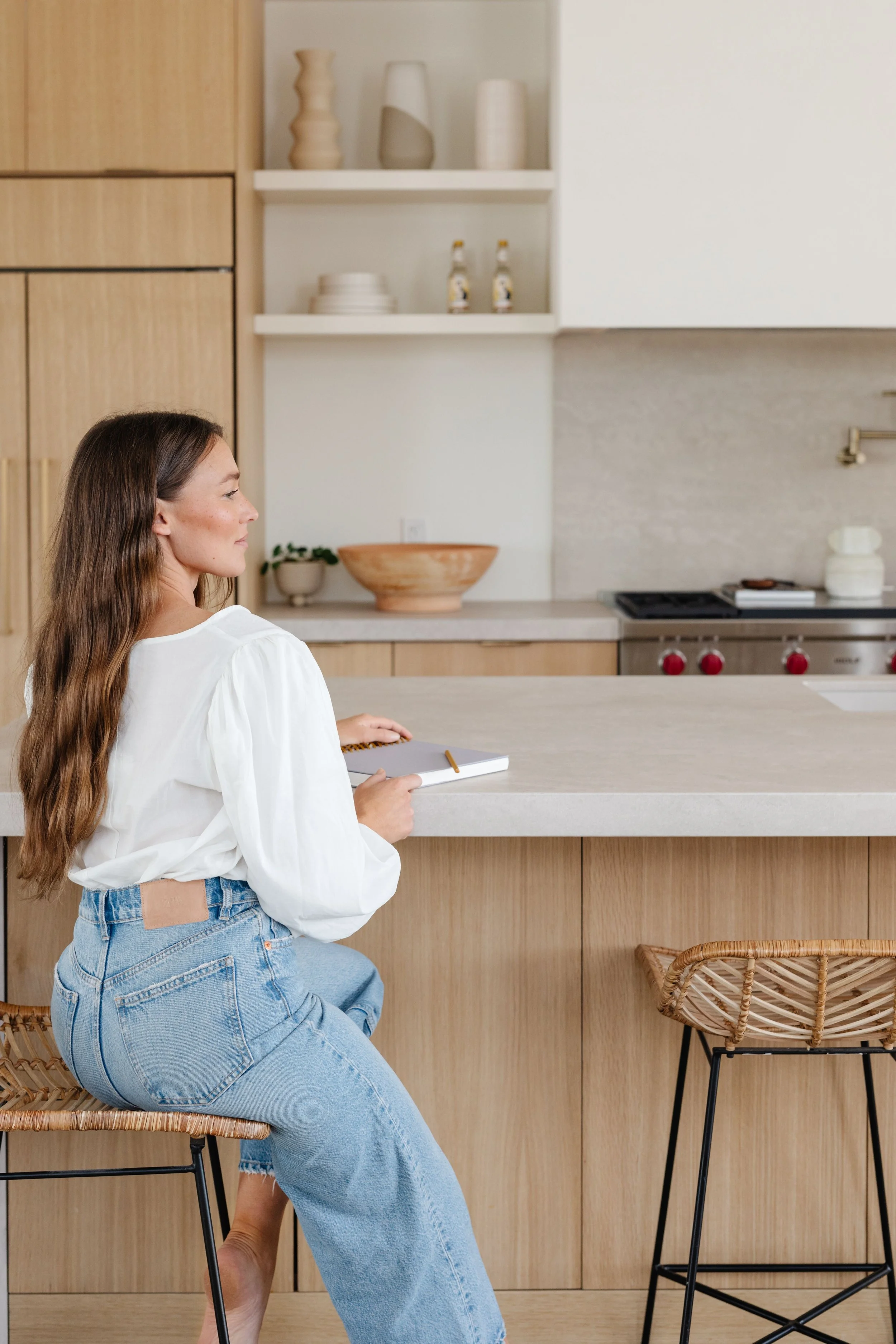 Party Planning Cheat Sheet: 10 Tips for Stress-Free Holiday Dinners