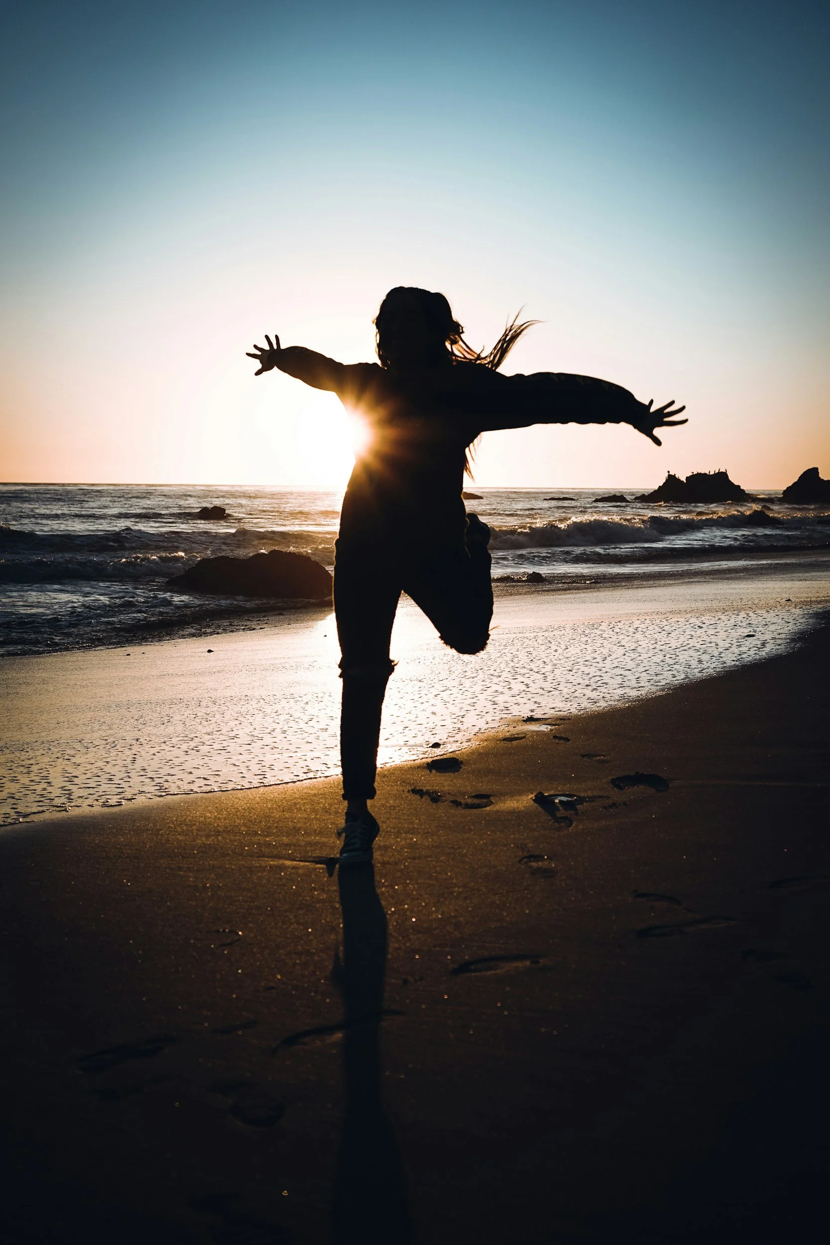 therapist in california specializing in body image, body mind connection, gender dysphoria