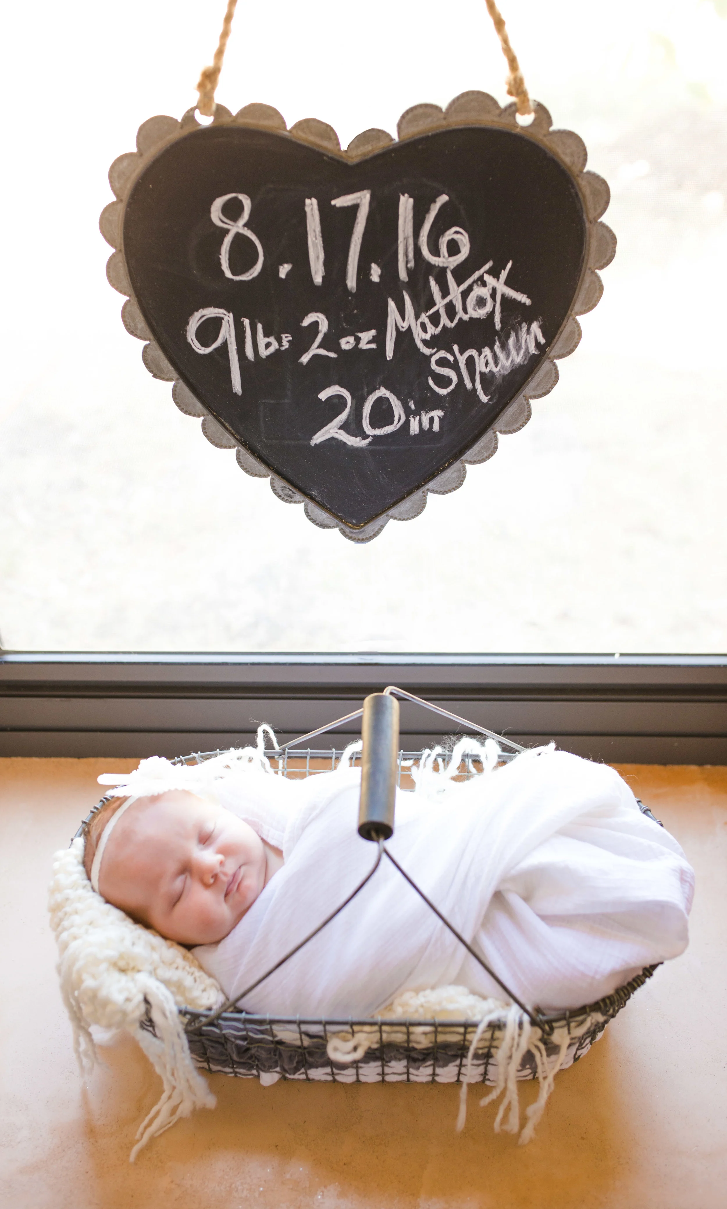 MaddoxNewborn-57.jpg