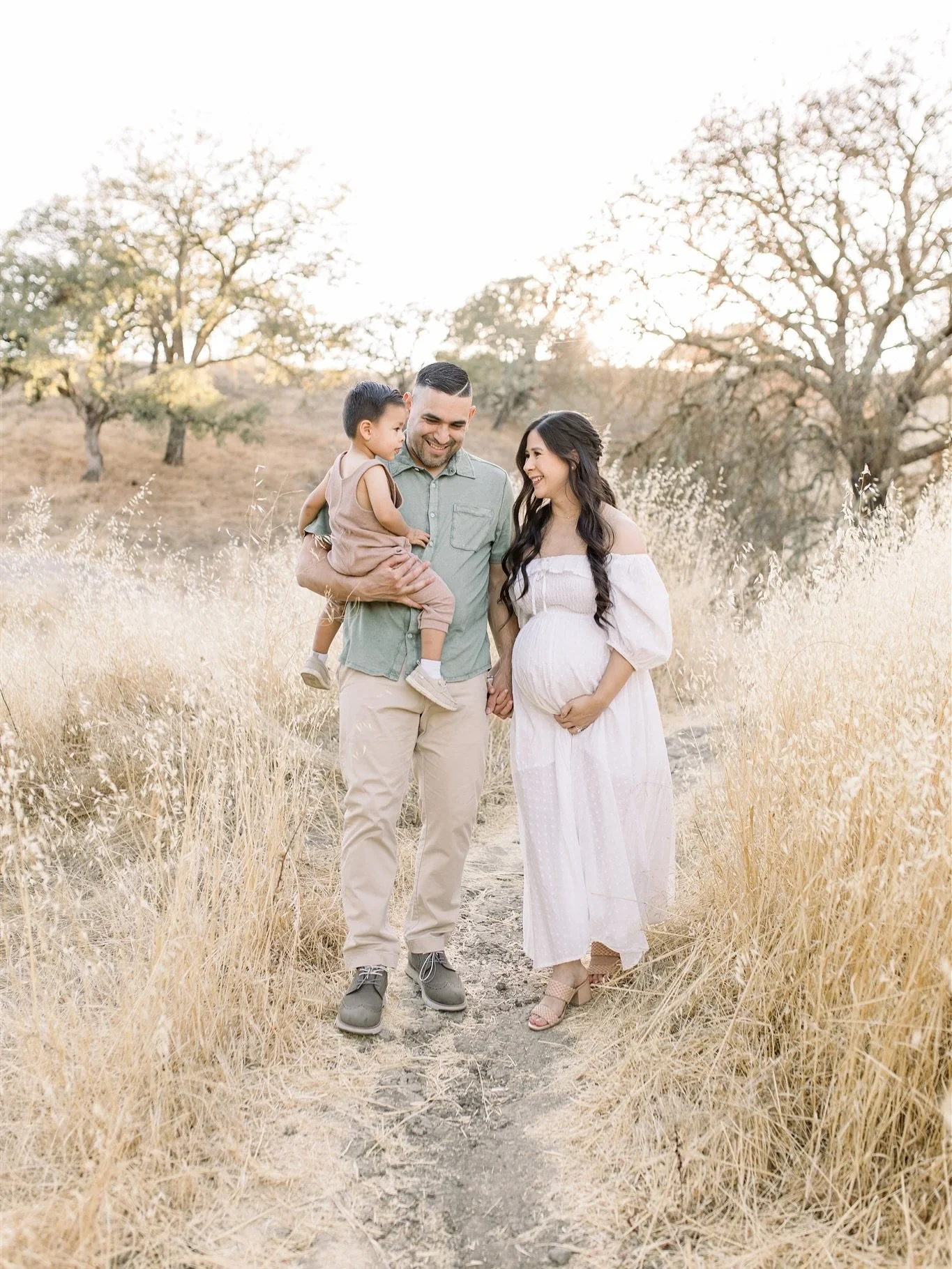 When one more is joining the crew, let&rsquo;s capture the moment and celebrate all that is good ❤️

My fall calendar only has November dates remaining. If you are inquiring about an outdoor fall session please reach out now as I anticipate closing m