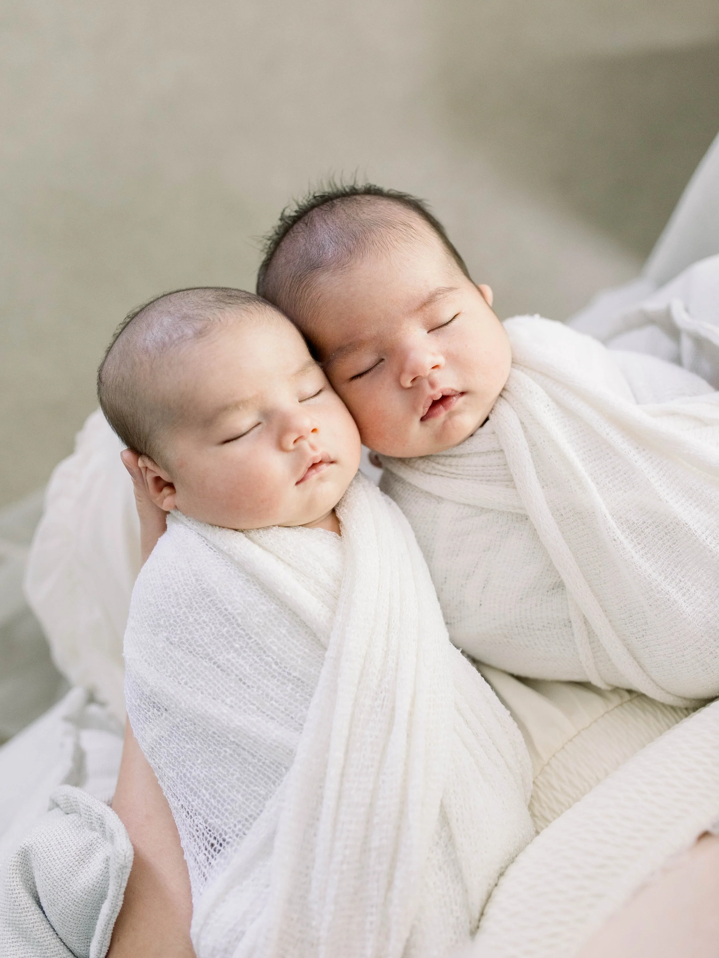 Getting to photograph these two precious babies was such an honor. There is something so incredibly special about watching a family fall in love twice over. Tiny fingers, sleepy stretches and two beautiful little humans who are already so loved.

The