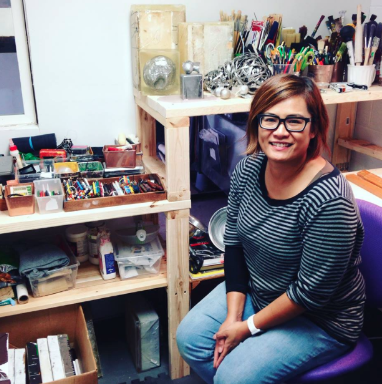 Studio artist Ting Waddles