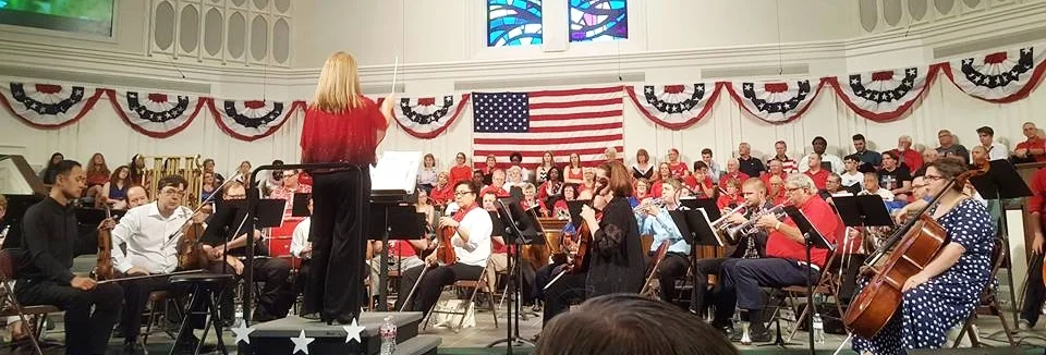 Robin Kaufman Anderson directed a magnificent performance on Tuesday, July 4 at FUMC Plano's annual Patriotic Pops concert. 
