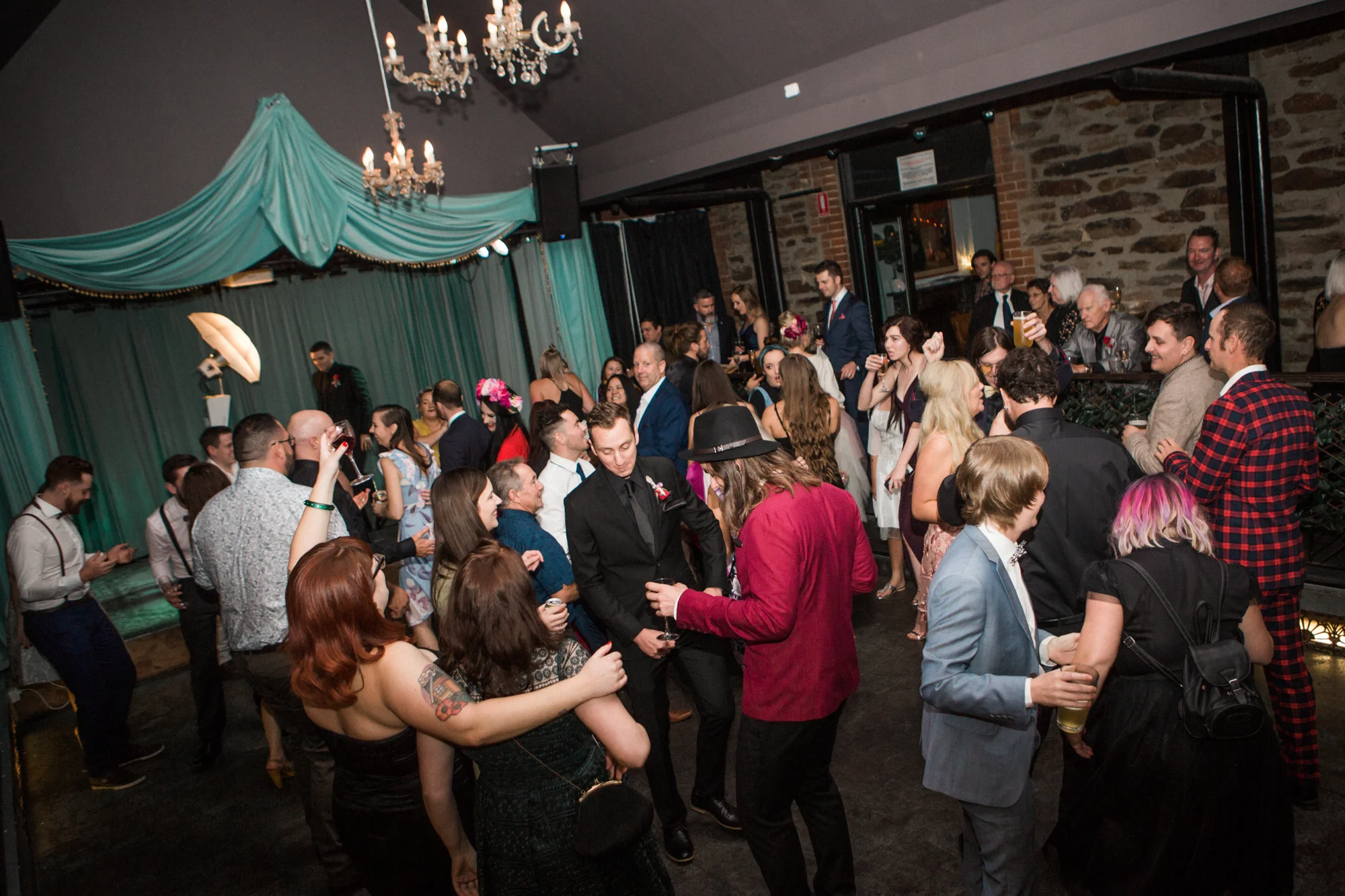 erin-pete-alex-kwong-wedding-photography-adelaide-south-australia-jade-435.jpg