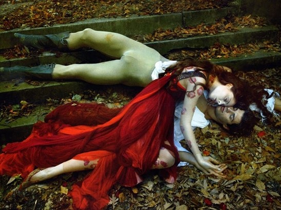 Romeo and Juliet by Annie Leibovitz