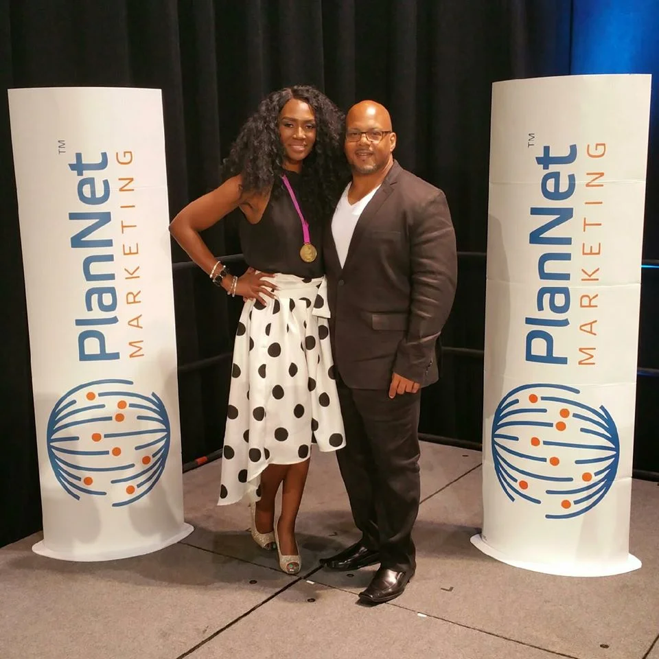 darryl and lavonda vegas convention.jpg