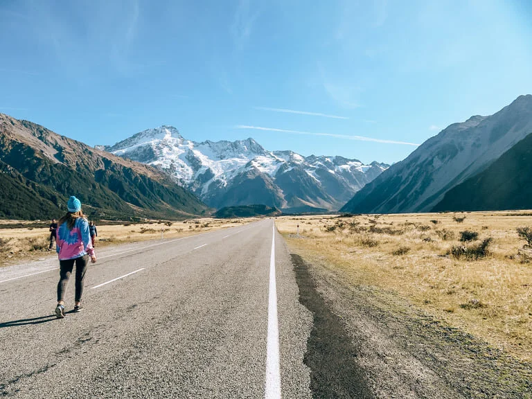 Road-to-Mount-Cook-Village.jpg