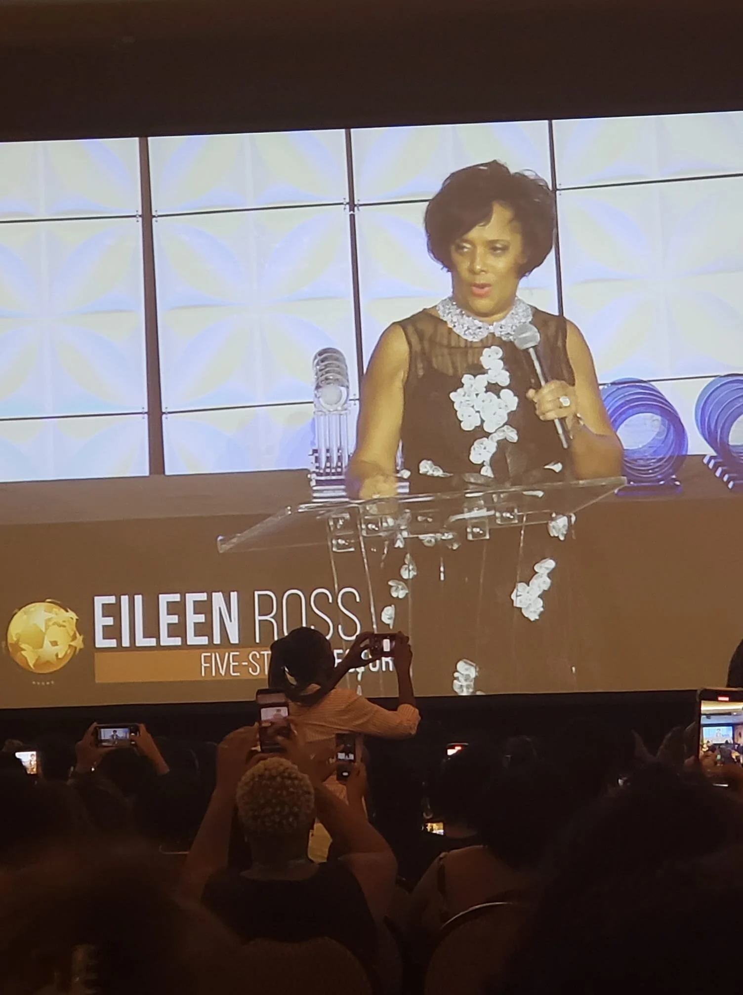 EileenRoss.jpg