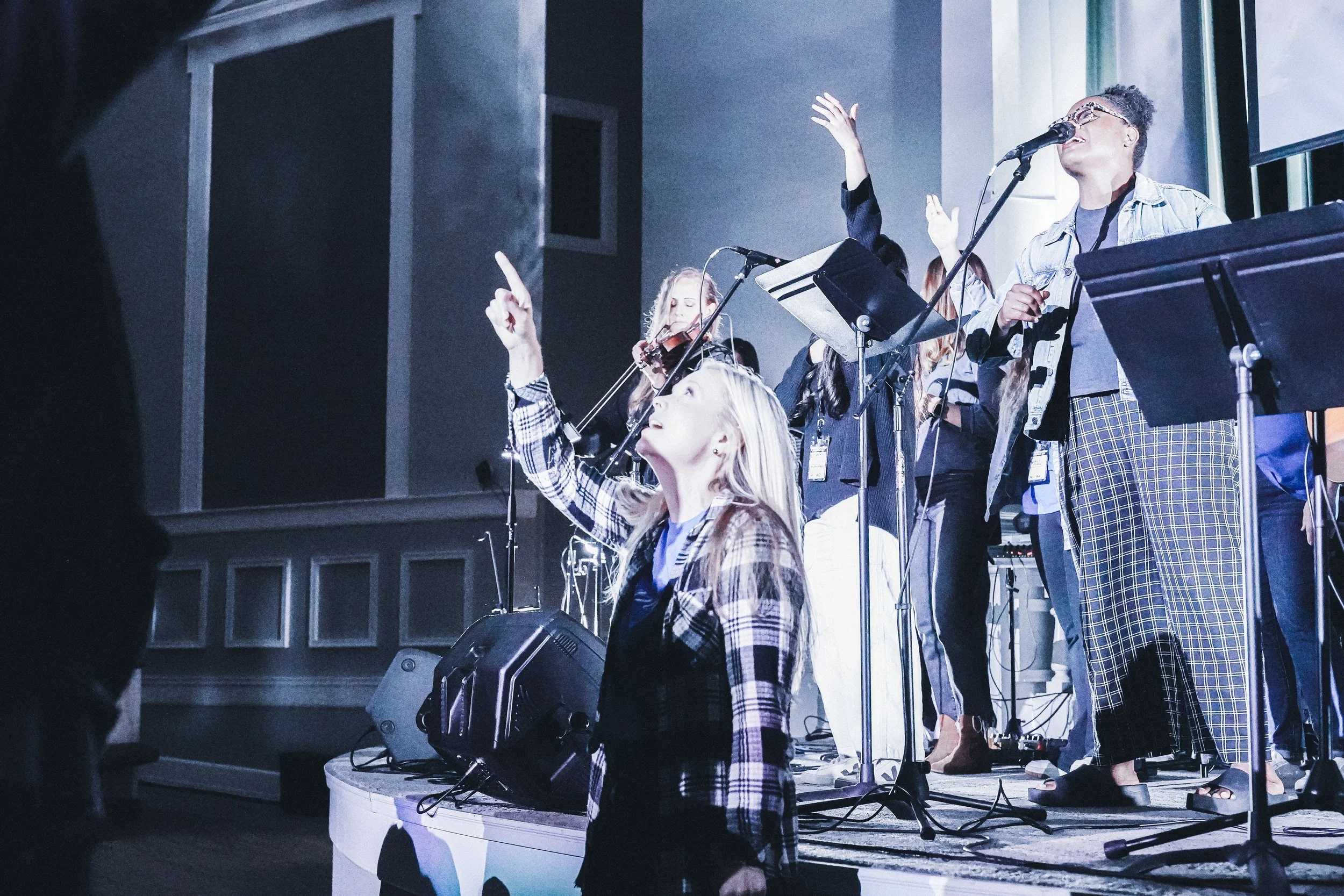 LIVE Brave Worship Night