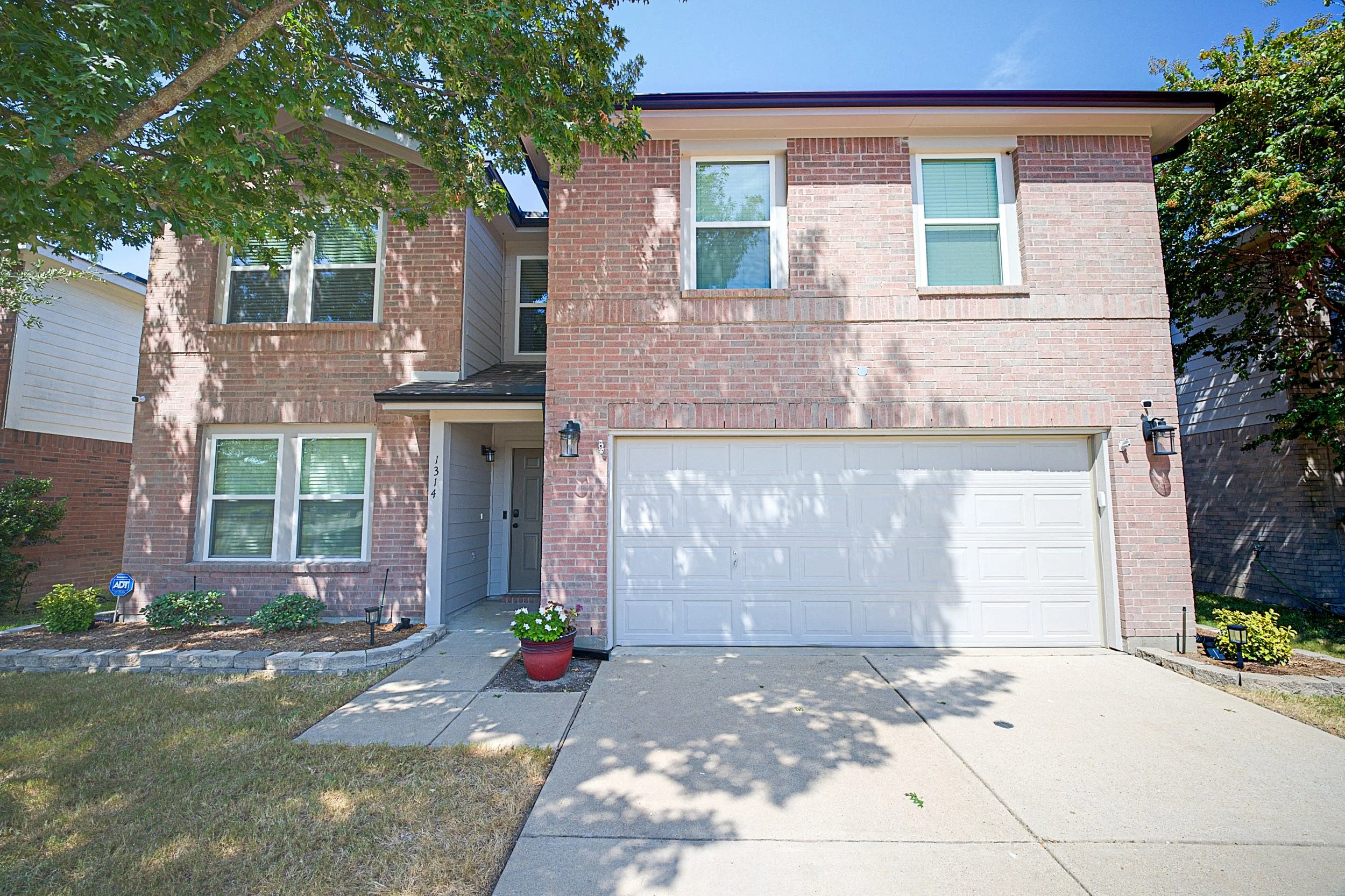 1314 Post Oak Trail-2.jpg