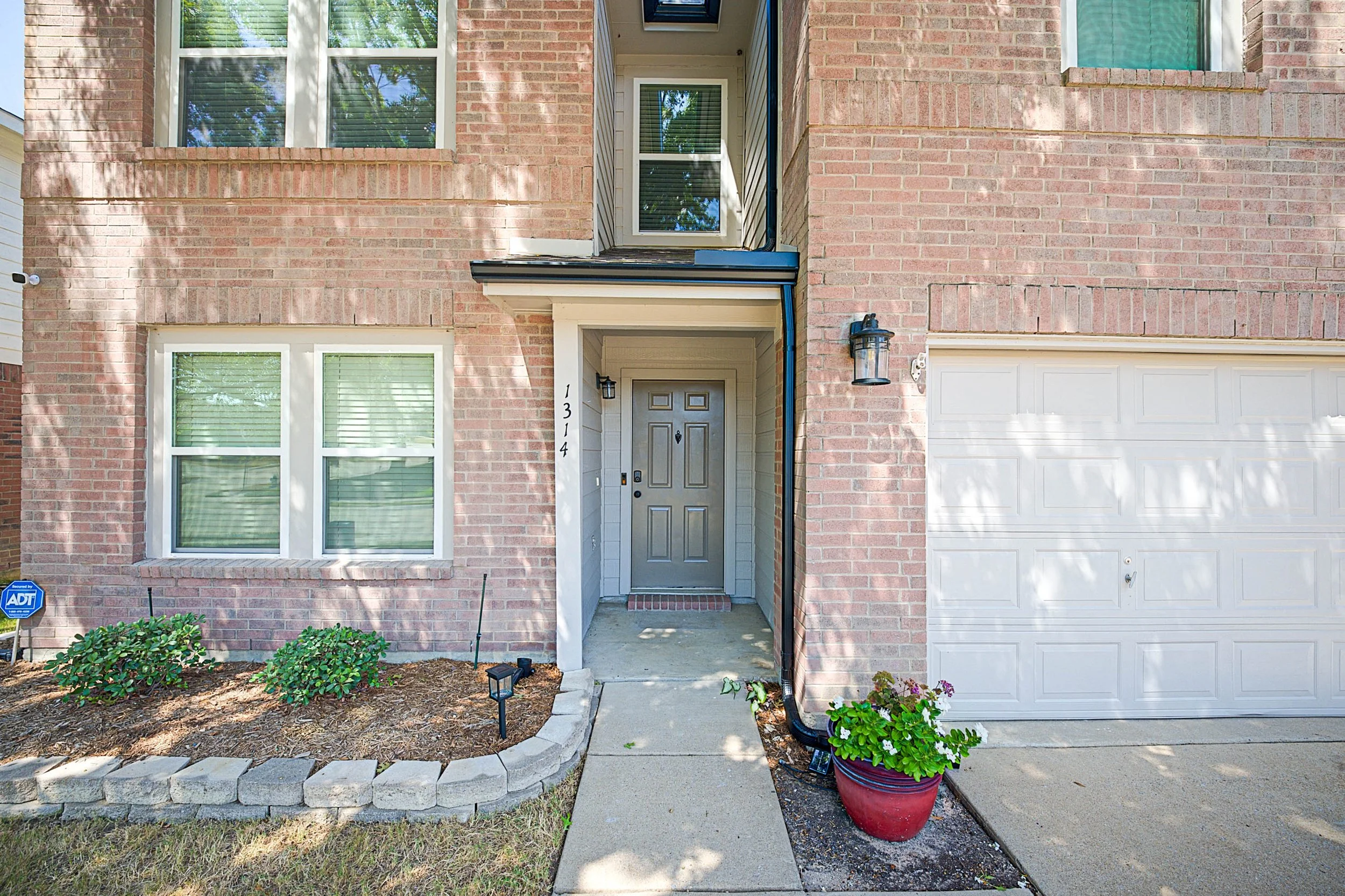 1314 Post Oak Trail-5.jpg