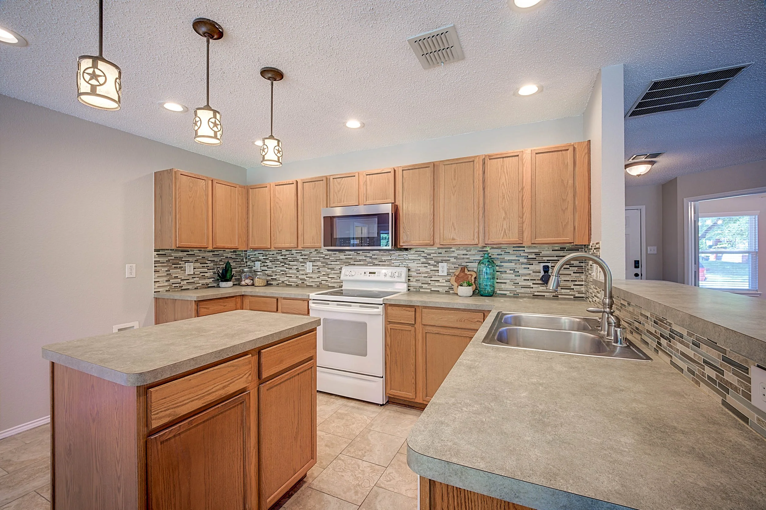 1314 Post Oak Trail-18.jpg