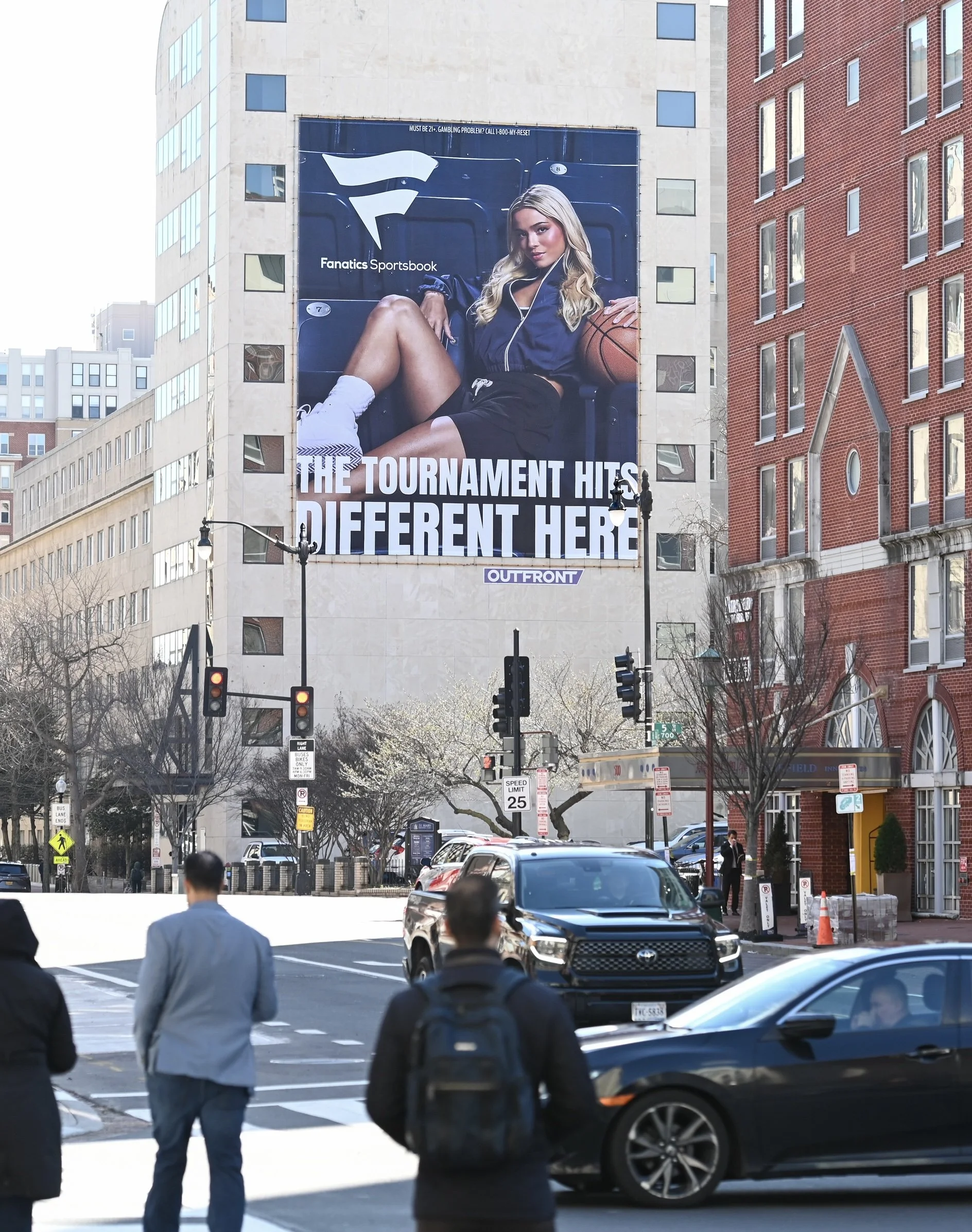 Fanatics Betting & Gambling_DC_Wallscape_DC-865W.jpg