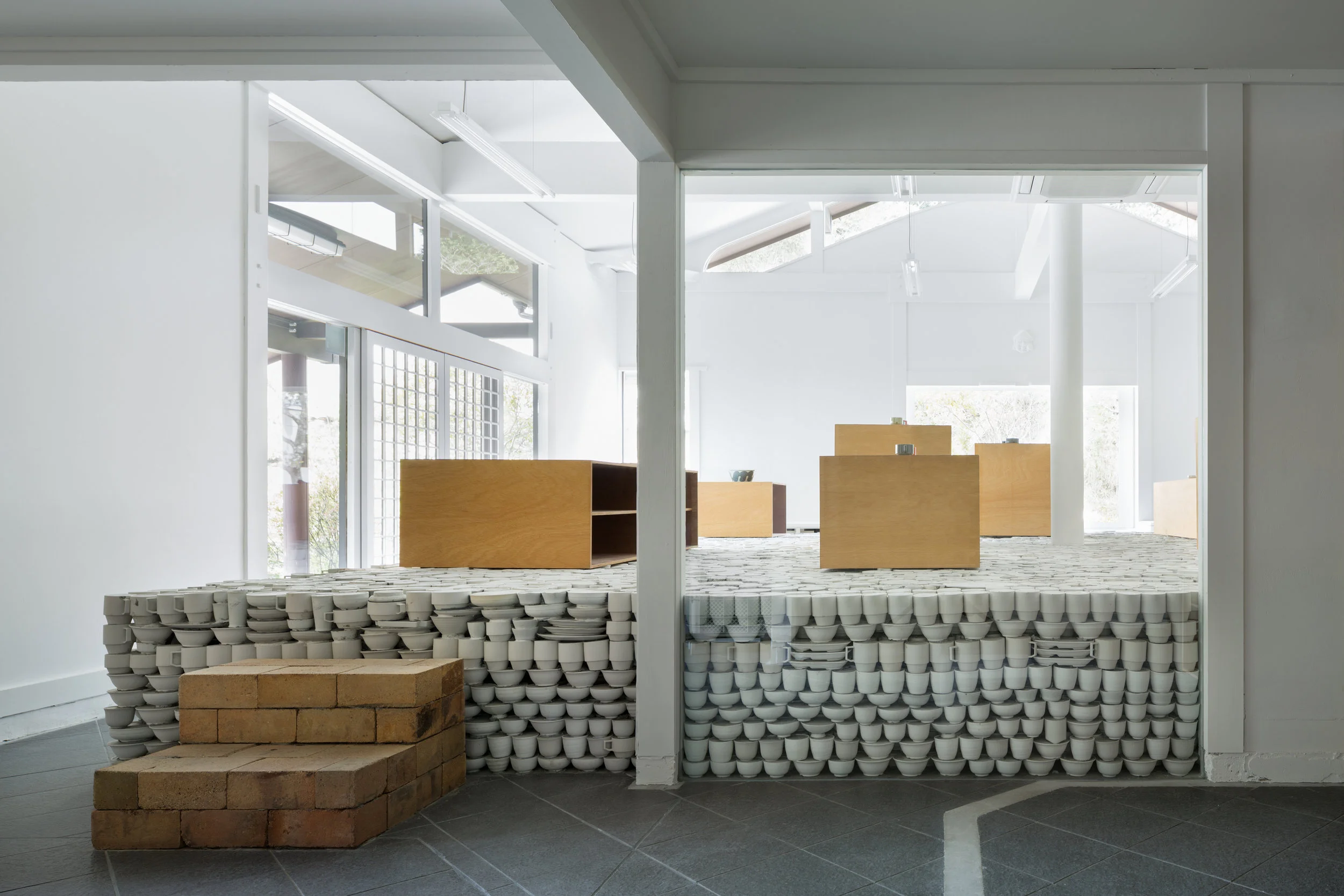 Maruhiro Ceramics store, Hasami
