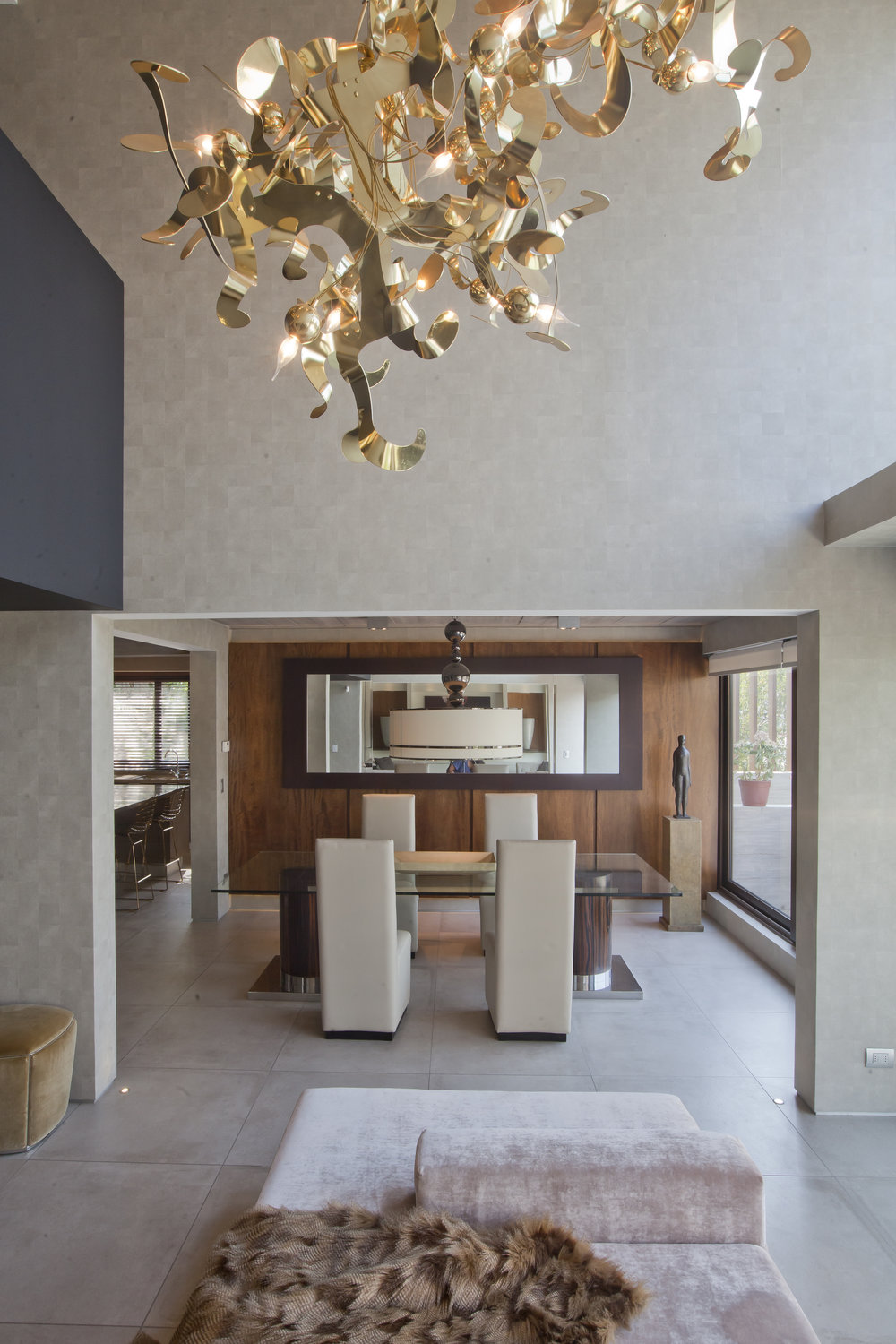 brandvanegmond-kelp-composition-brass-finish-william-brand-lighting-designer-project-estudio-jorge-fuentes-chile (3).jpg