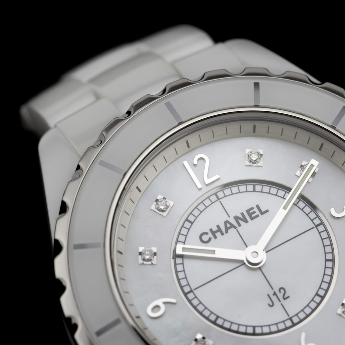 19 regal time - chanel - J12 - H3214 - london dealer - 3.jpg