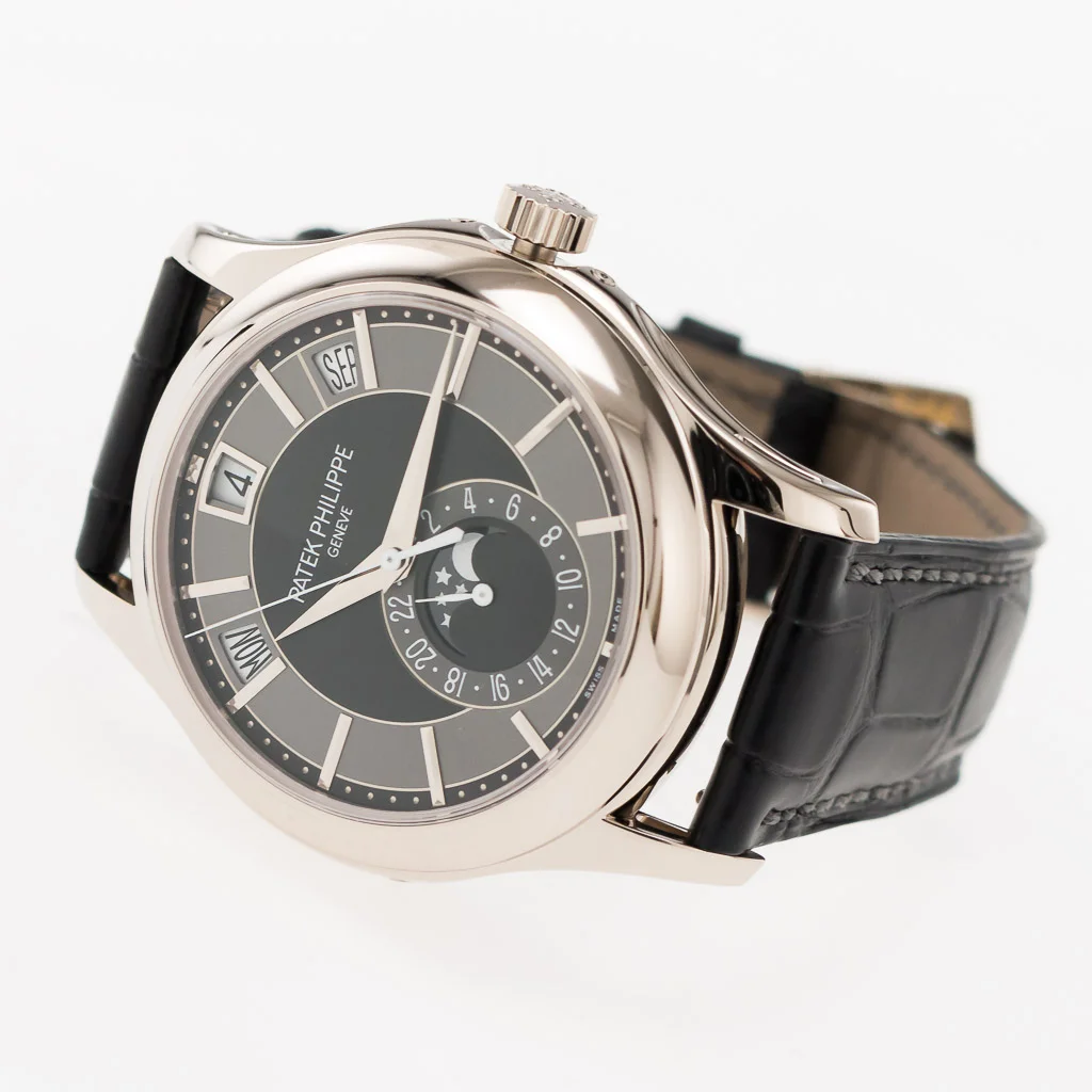 02_regal-time-patek-philippe-annual-calendar-5205g-london-09.jpg