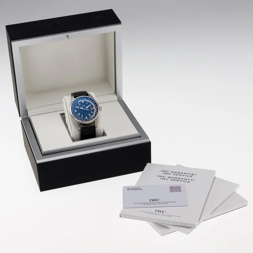 20_regal-time-iwc-pilots-watch-iw326201-london-11.jpg
