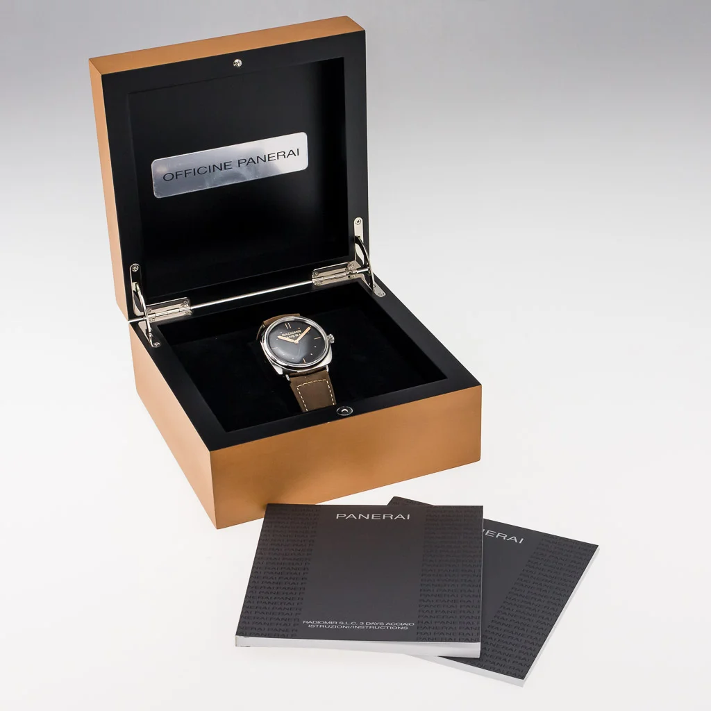 03_regal-time-panerai-radiomir-SLC-3-days-pam00425-london-11.jpg