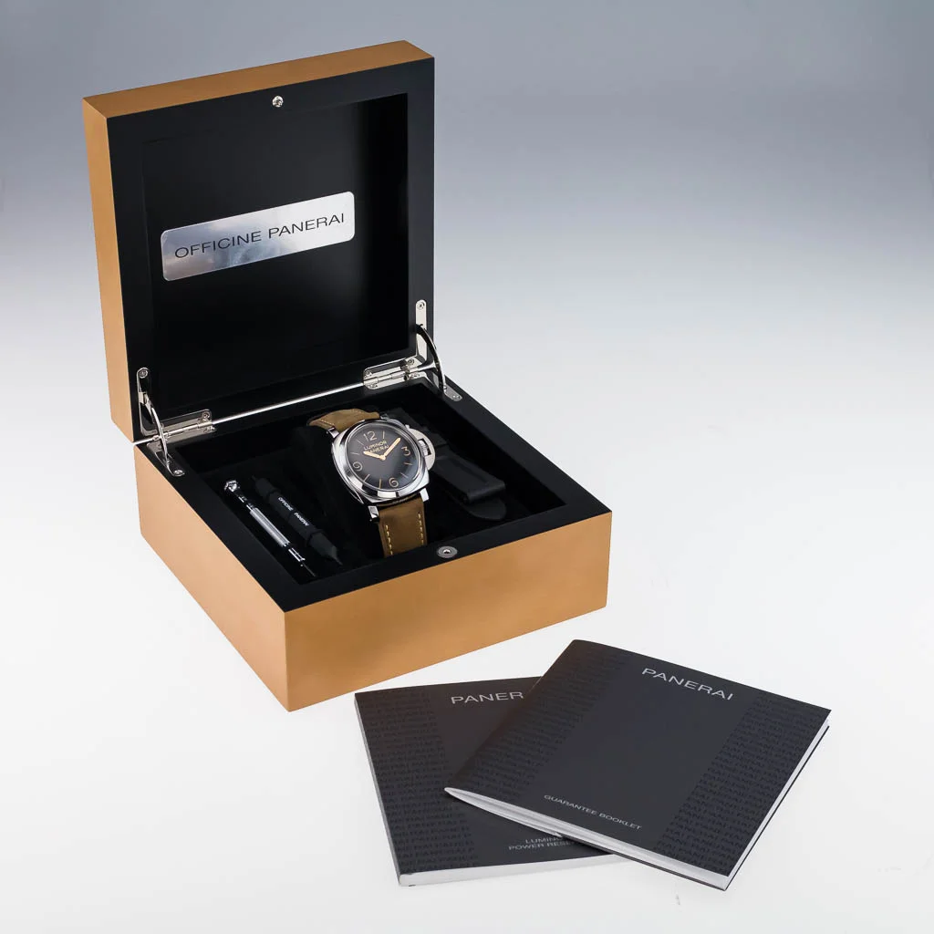 21-regaltime-london-dealer-PANERAI-LUMINOR-MARINA-1950-3DAYS-PAM00372-47MM-11.jpg