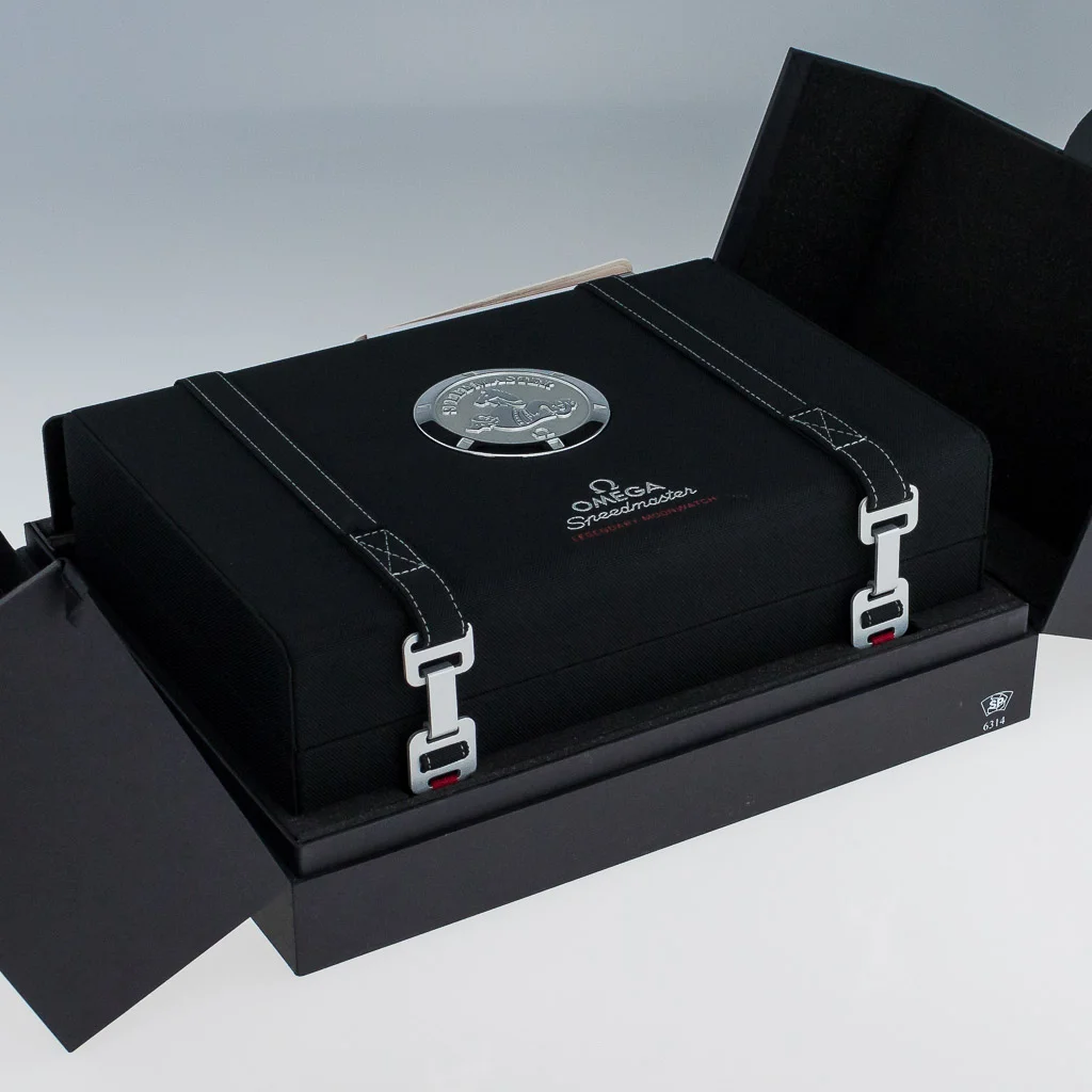 06- Regal Time Dealer London - AUDEMARS PIGUET - OMEGA - SPEEDMASTER - MOONWATCH - 311.30.42.30.01.006-12.jpg