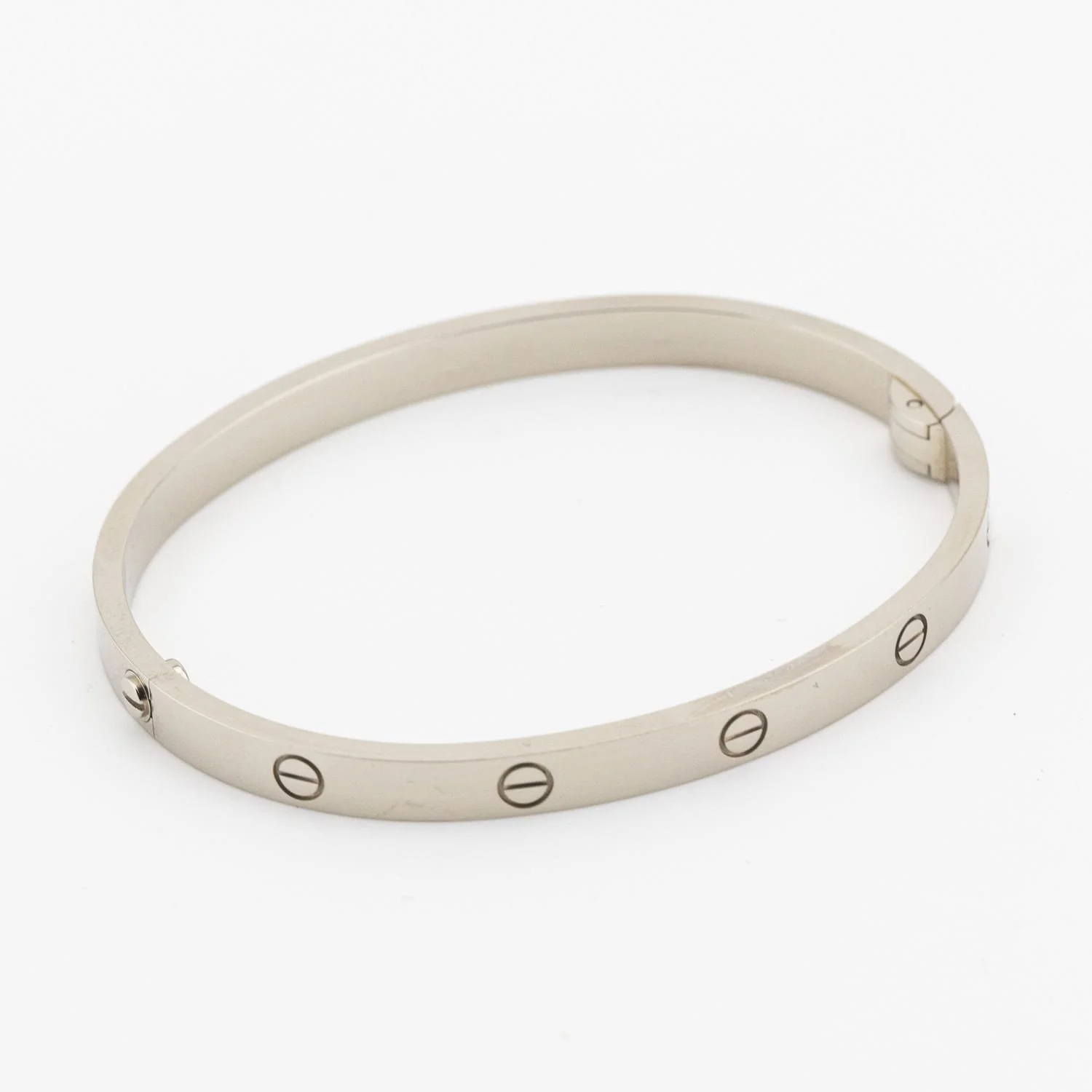 33 regal time - cartier - love bracelet - B6081617 - london dealer - 00002.jpg