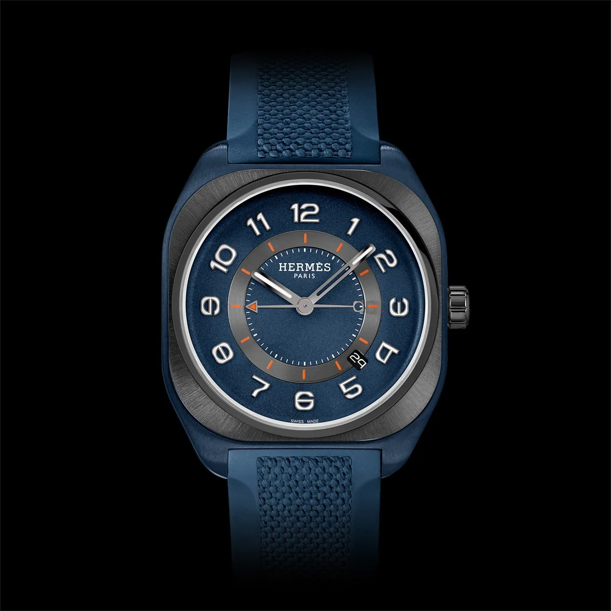 hermes-h08-watch-42mm--056950WW00-front-1-300-0-2000-2000-q99_g copy.jpg