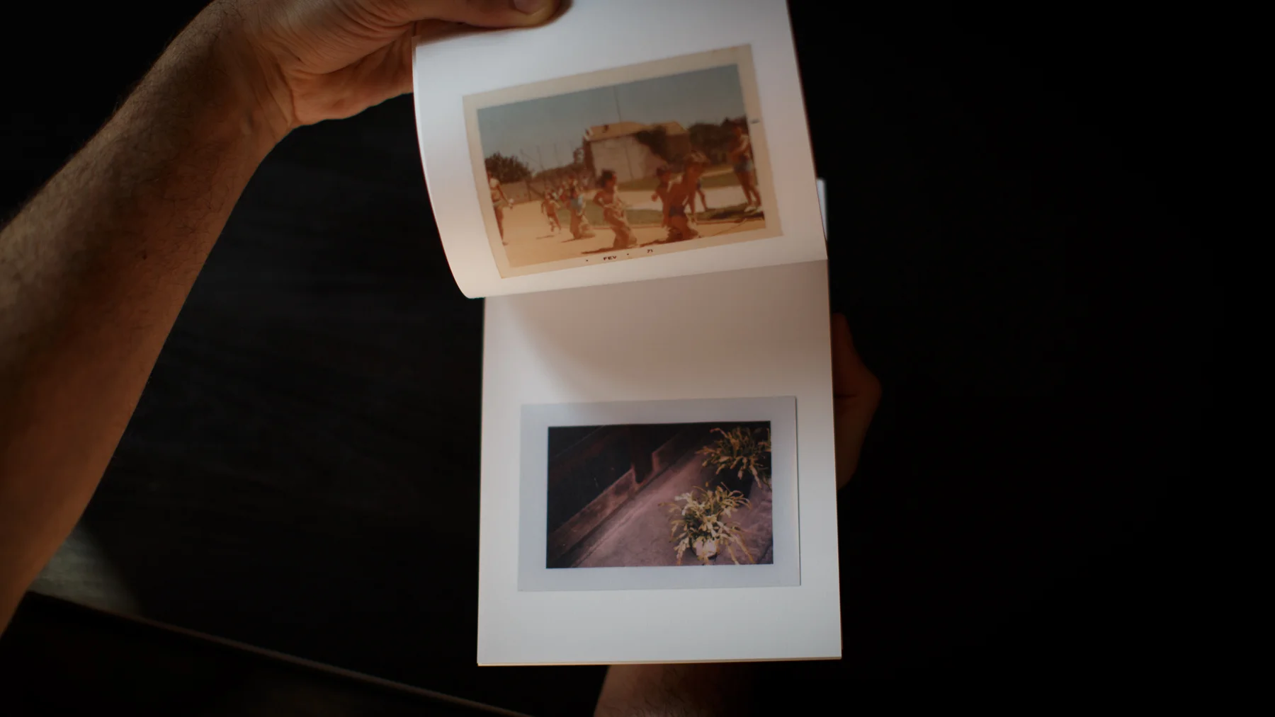 livro_ponte_dourada_sobre_rio_noturno-5.jpg