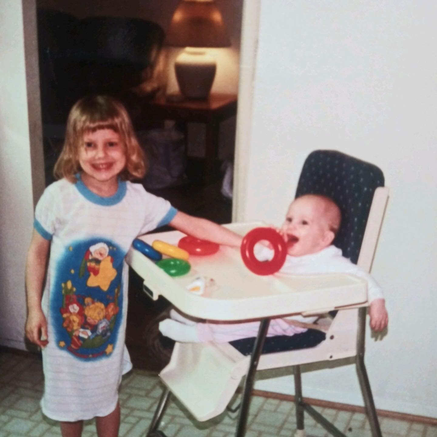 Me and my sister @basic_stephanie end of 1989 maybe. I am sporting a very fashionable Rainbow Brite nightgown and feeding her plastic. I am still into rainbows and not good with children👩🏻&zwj;🎤
.
.
.
#rainbowbrite #throwback #springfieldva #sibli