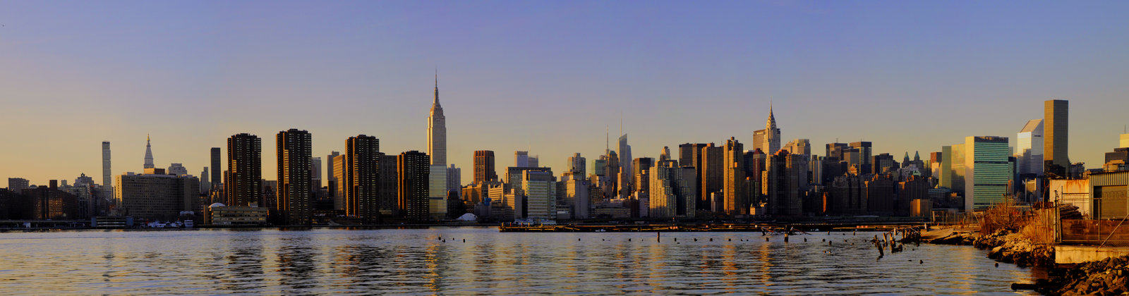 nyc_panoramic_by_lorddarphyve.jpg