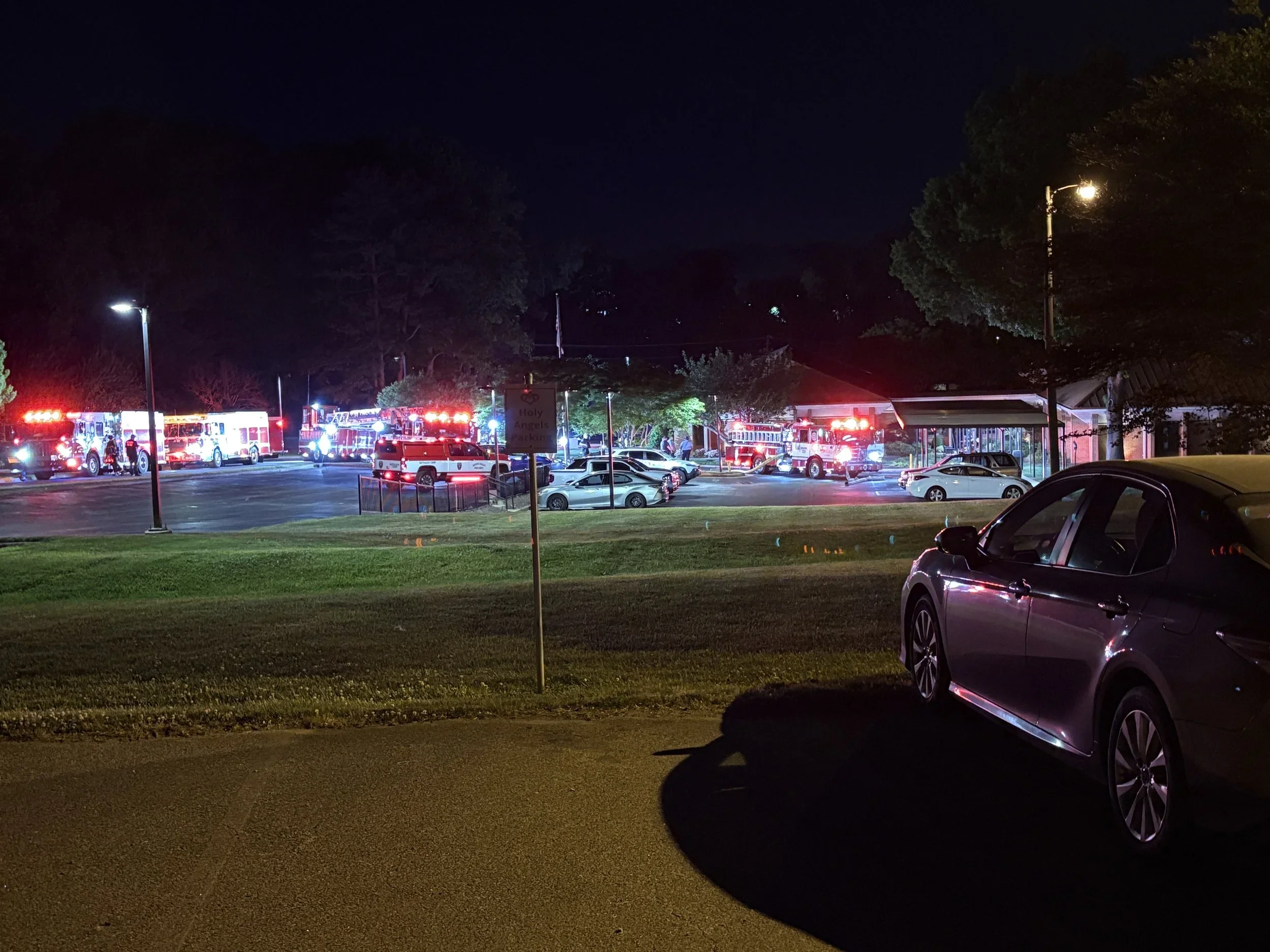  Crews from Belmont, Mount Holly, New Hope, Cramerton, West Mecklenburg and Gaston County arrived quickly. 